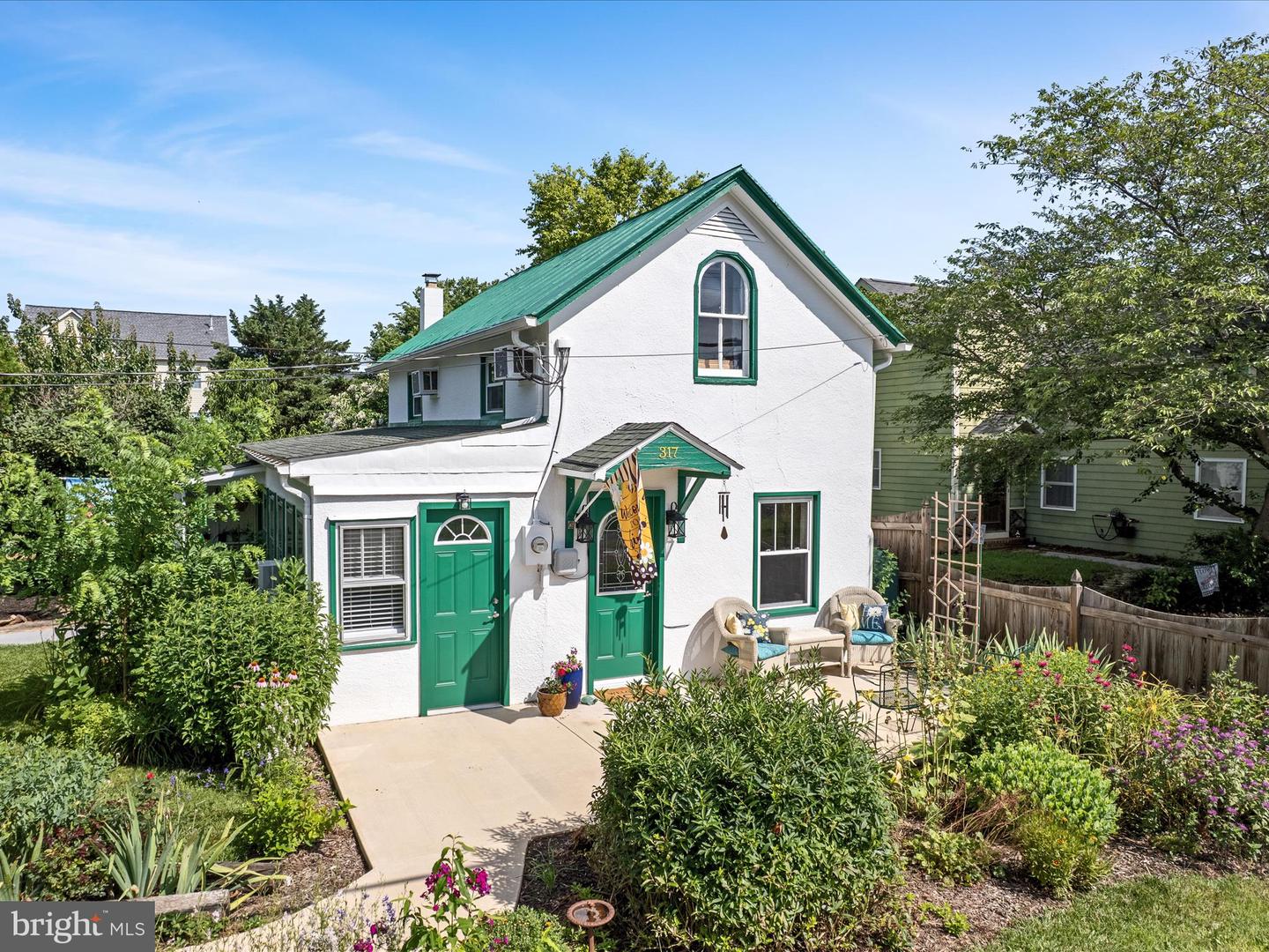 317 FIRST ST, BERRYVILLE, Virginia 22611, 3 Bedrooms Bedrooms, ,1 BathroomBathrooms,Residential,For sale,317 FIRST ST,VACL2003874 MLS # VACL2003874