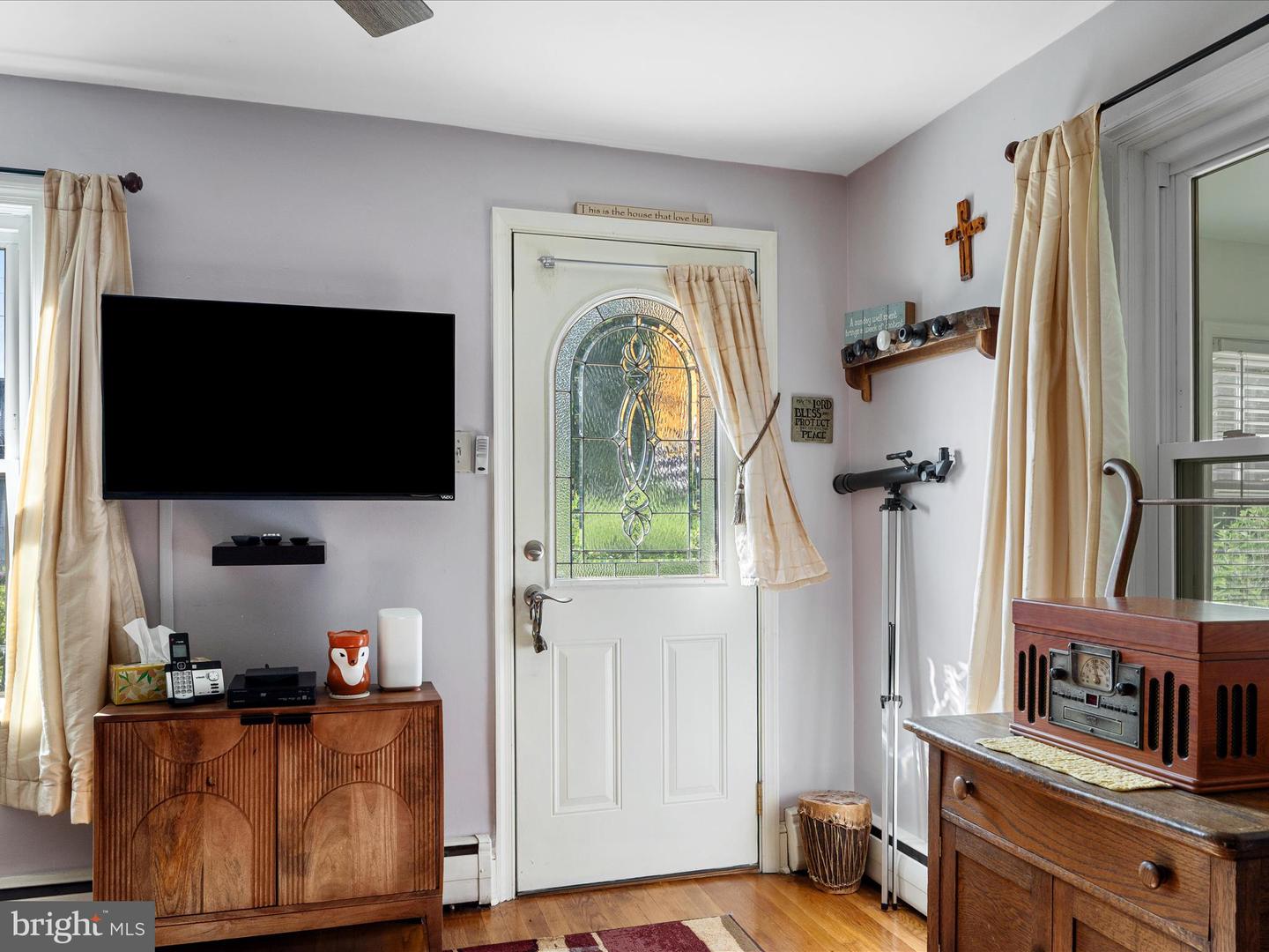 317 FIRST ST, BERRYVILLE, Virginia 22611, 3 Bedrooms Bedrooms, ,1 BathroomBathrooms,Residential,For sale,317 FIRST ST,VACL2003874 MLS # VACL2003874