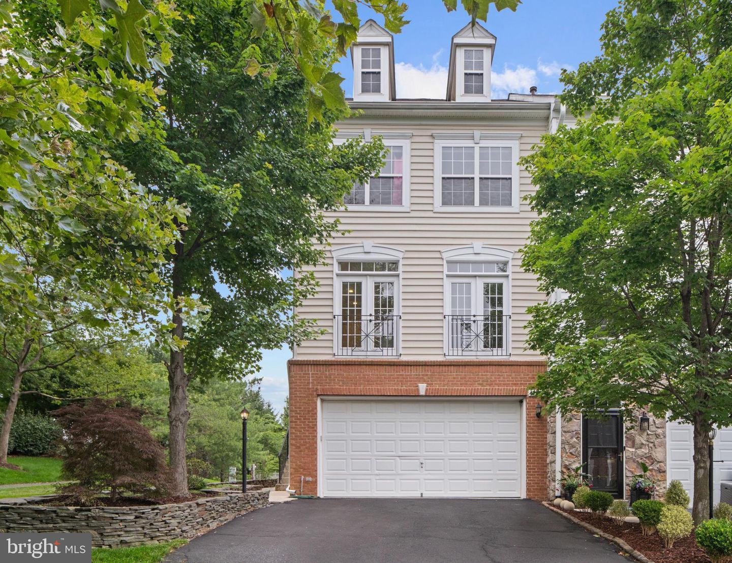 42557 MAGELLAN, BRAMBLETON, Virginia 20148, 3 Bedrooms Bedrooms, ,2 BathroomsBathrooms,Residential,For sale,42557 MAGELLAN,VALO2100630 MLS # VALO2100630