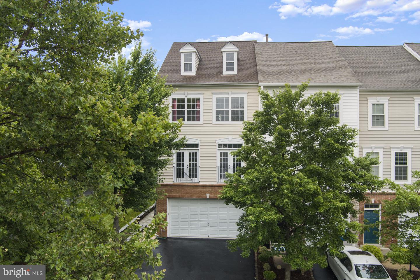 42557 MAGELLAN, BRAMBLETON, Virginia 20148, 3 Bedrooms Bedrooms, ,2 BathroomsBathrooms,Residential,For sale,42557 MAGELLAN,VALO2100630 MLS # VALO2100630
