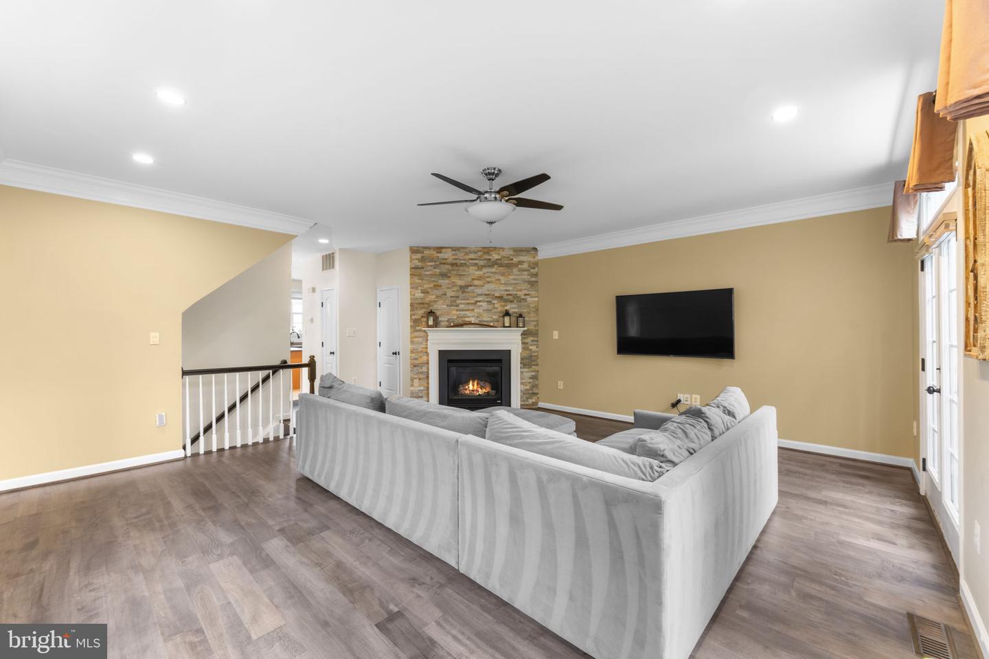 42557 MAGELLAN, BRAMBLETON, Virginia 20148, 3 Bedrooms Bedrooms, ,2 BathroomsBathrooms,Residential,For sale,42557 MAGELLAN,VALO2100630 MLS # VALO2100630