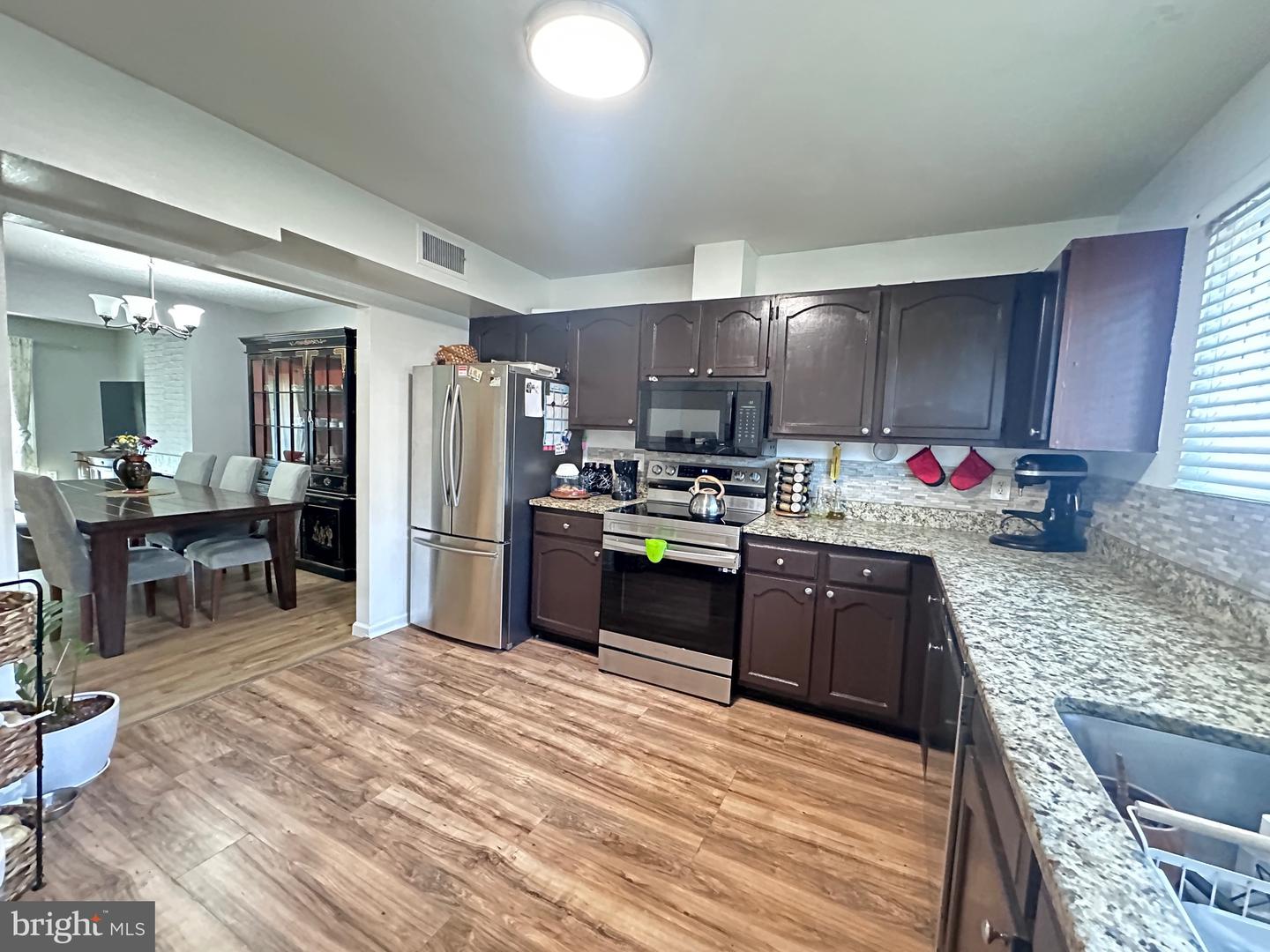 15381 GRIST MILL TER, WOODBRIDGE, Virginia 22191, 2 Bedrooms Bedrooms, ,2 BathroomsBathrooms,Residential,For sale,15381 GRIST MILL TER,VAPW2098094 MLS # VAPW2098094