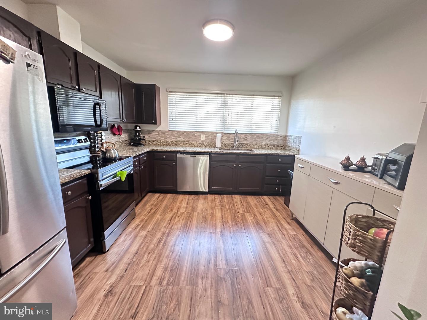 15381 GRIST MILL TER, WOODBRIDGE, Virginia 22191, 2 Bedrooms Bedrooms, ,2 BathroomsBathrooms,Residential,For sale,15381 GRIST MILL TER,VAPW2098094 MLS # VAPW2098094