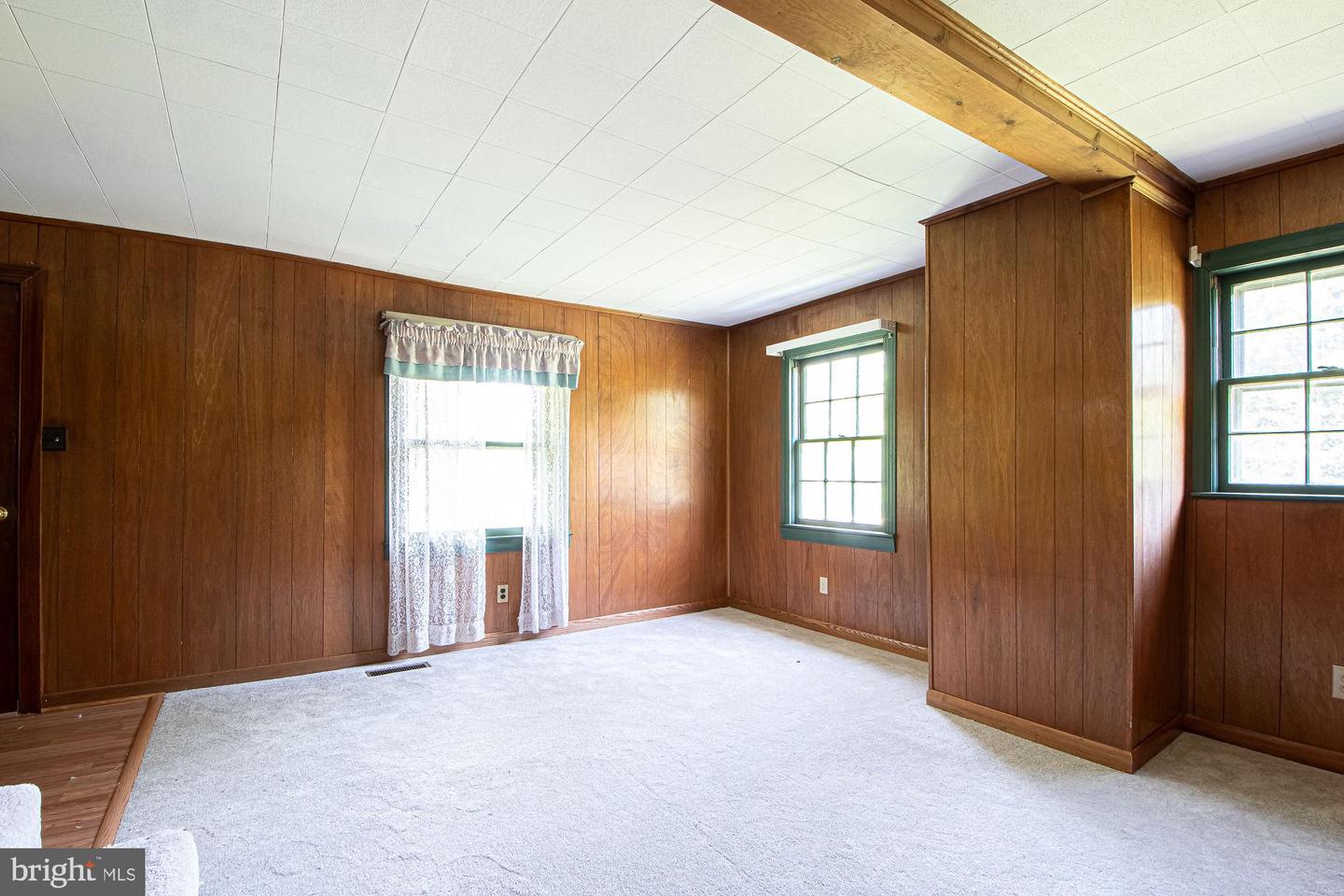 115 CHESTER GAP RD, CHESTER GAP, Virginia 22623, 4 Bedrooms Bedrooms, ,2 BathroomsBathrooms,Residential,For sale,115 CHESTER GAP RD,VARP2002154 MLS # VARP2002154