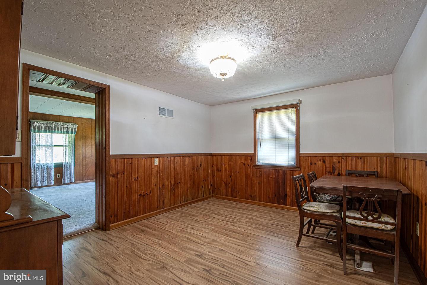 115 CHESTER GAP RD, CHESTER GAP, Virginia 22623, 4 Bedrooms Bedrooms, ,2 BathroomsBathrooms,Residential,For sale,115 CHESTER GAP RD,VARP2002154 MLS # VARP2002154