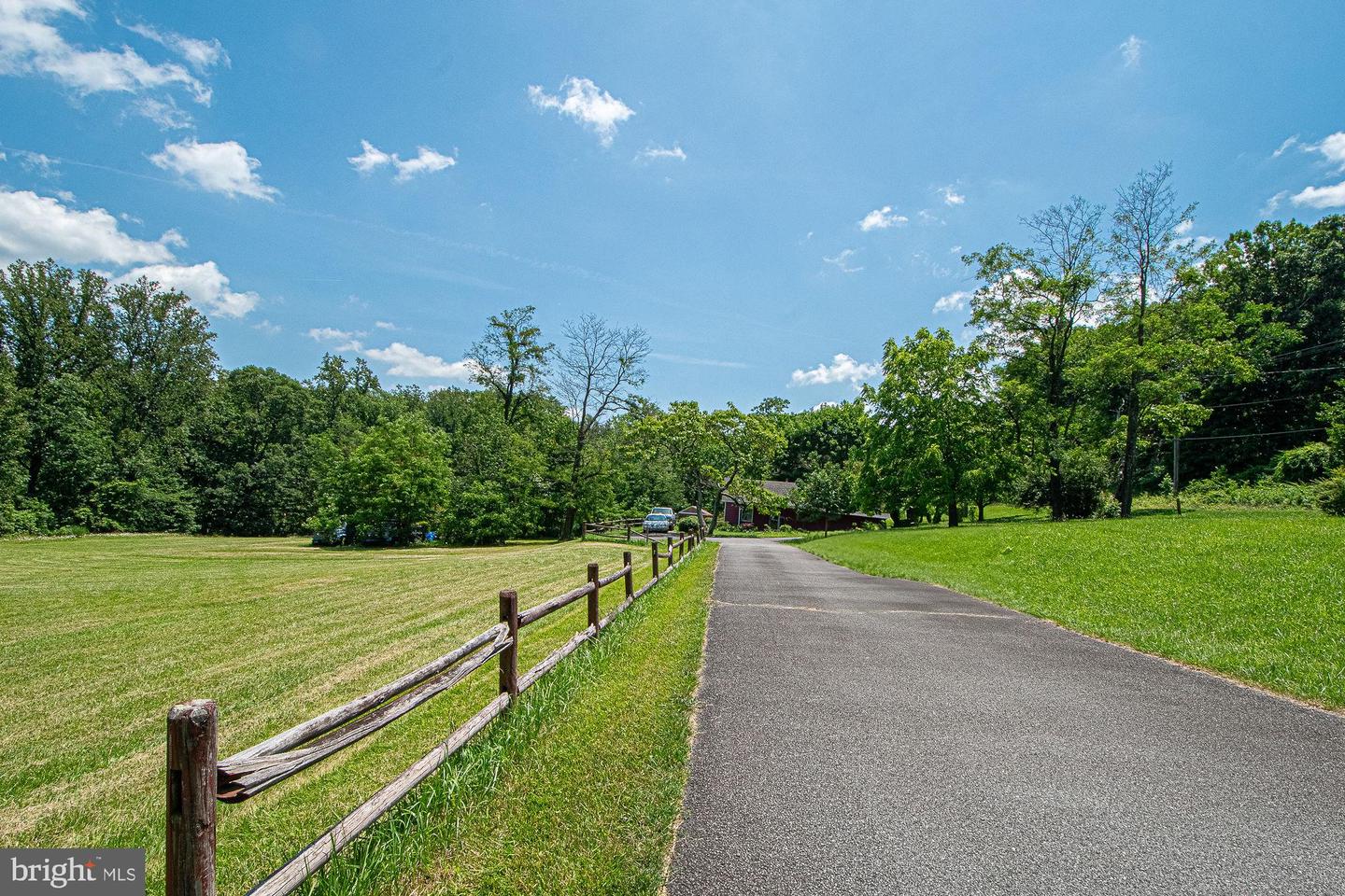 115 CHESTER GAP RD, CHESTER GAP, Virginia 22623, 4 Bedrooms Bedrooms, ,2 BathroomsBathrooms,Residential,For sale,115 CHESTER GAP RD,VARP2002154 MLS # VARP2002154