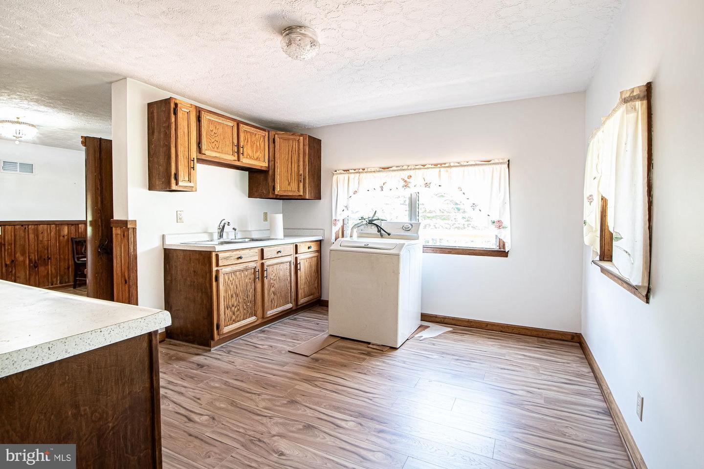 115 CHESTER GAP RD, CHESTER GAP, Virginia 22623, 4 Bedrooms Bedrooms, ,2 BathroomsBathrooms,Residential,For sale,115 CHESTER GAP RD,VARP2002154 MLS # VARP2002154