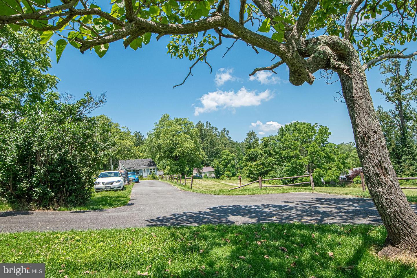 115 CHESTER GAP RD, CHESTER GAP, Virginia 22623, 4 Bedrooms Bedrooms, ,2 BathroomsBathrooms,Residential,For sale,115 CHESTER GAP RD,VARP2002154 MLS # VARP2002154