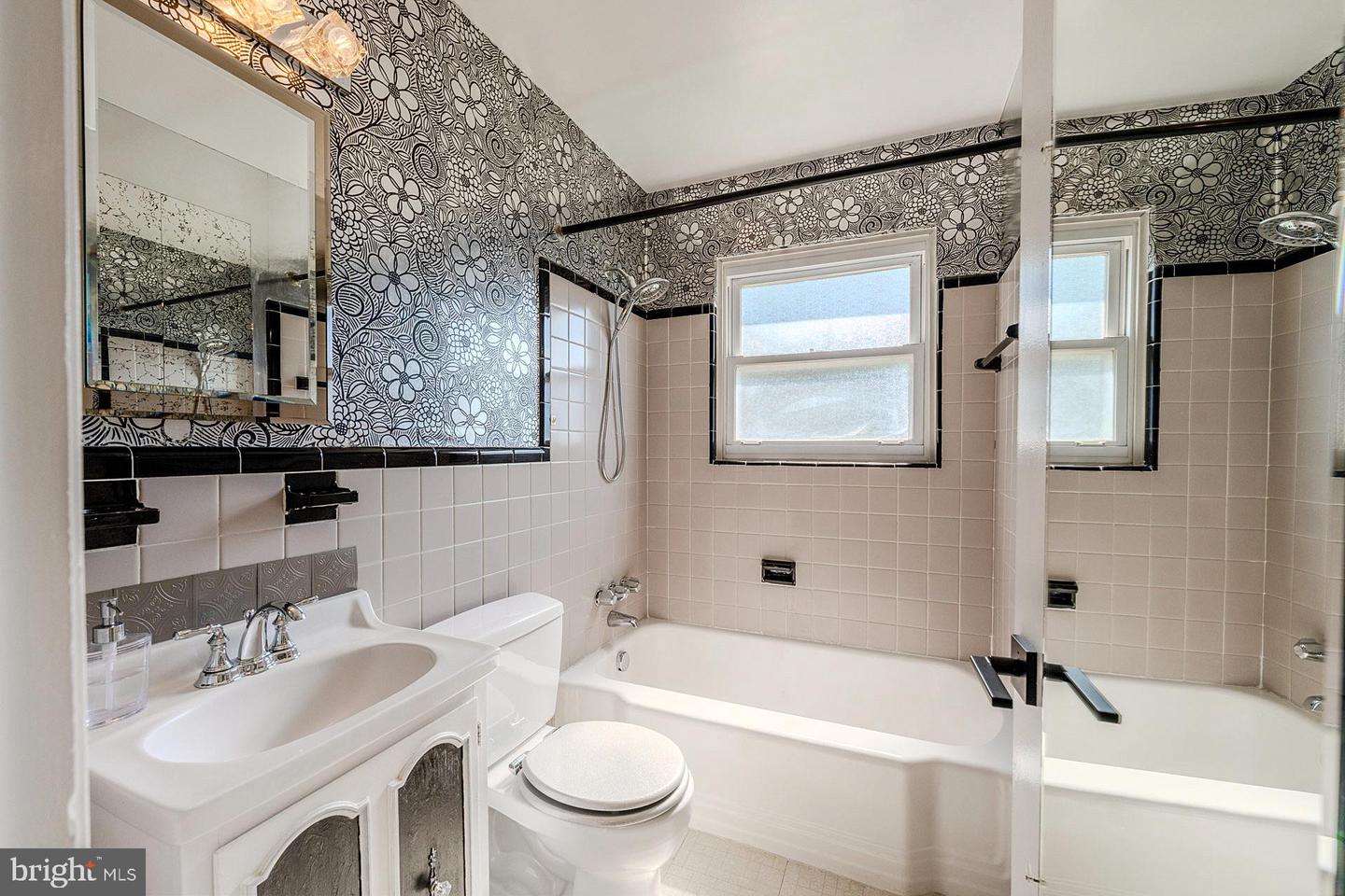 5915 CRAIG ST, SPRINGFIELD, Virginia 22150, 3 Bedrooms Bedrooms, ,2 BathroomsBathrooms,Residential,For sale,5915 CRAIG ST,VAFX2252280 MLS # VAFX2252280