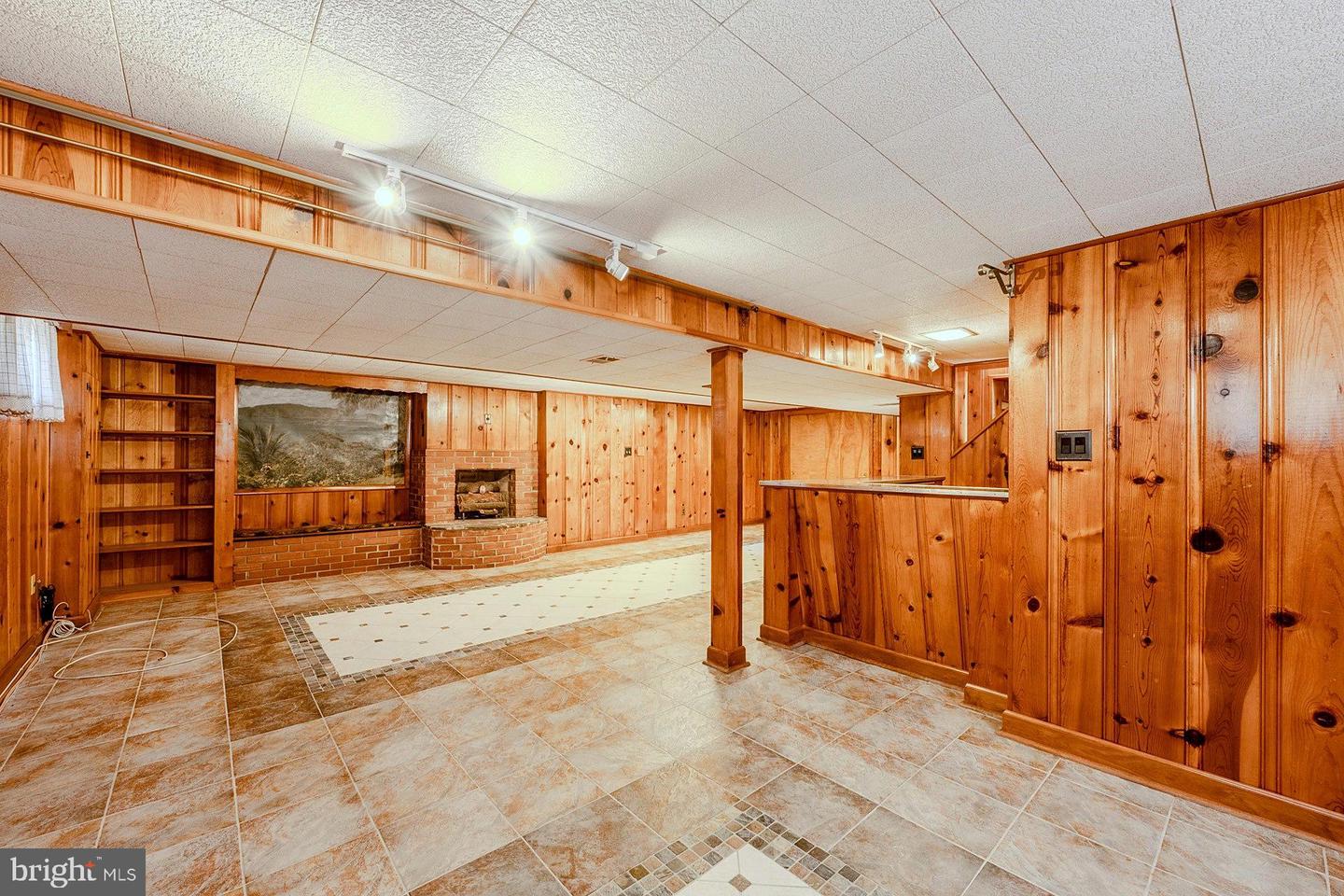 5915 CRAIG ST, SPRINGFIELD, Virginia 22150, 3 Bedrooms Bedrooms, ,2 BathroomsBathrooms,Residential,For sale,5915 CRAIG ST,VAFX2252280 MLS # VAFX2252280