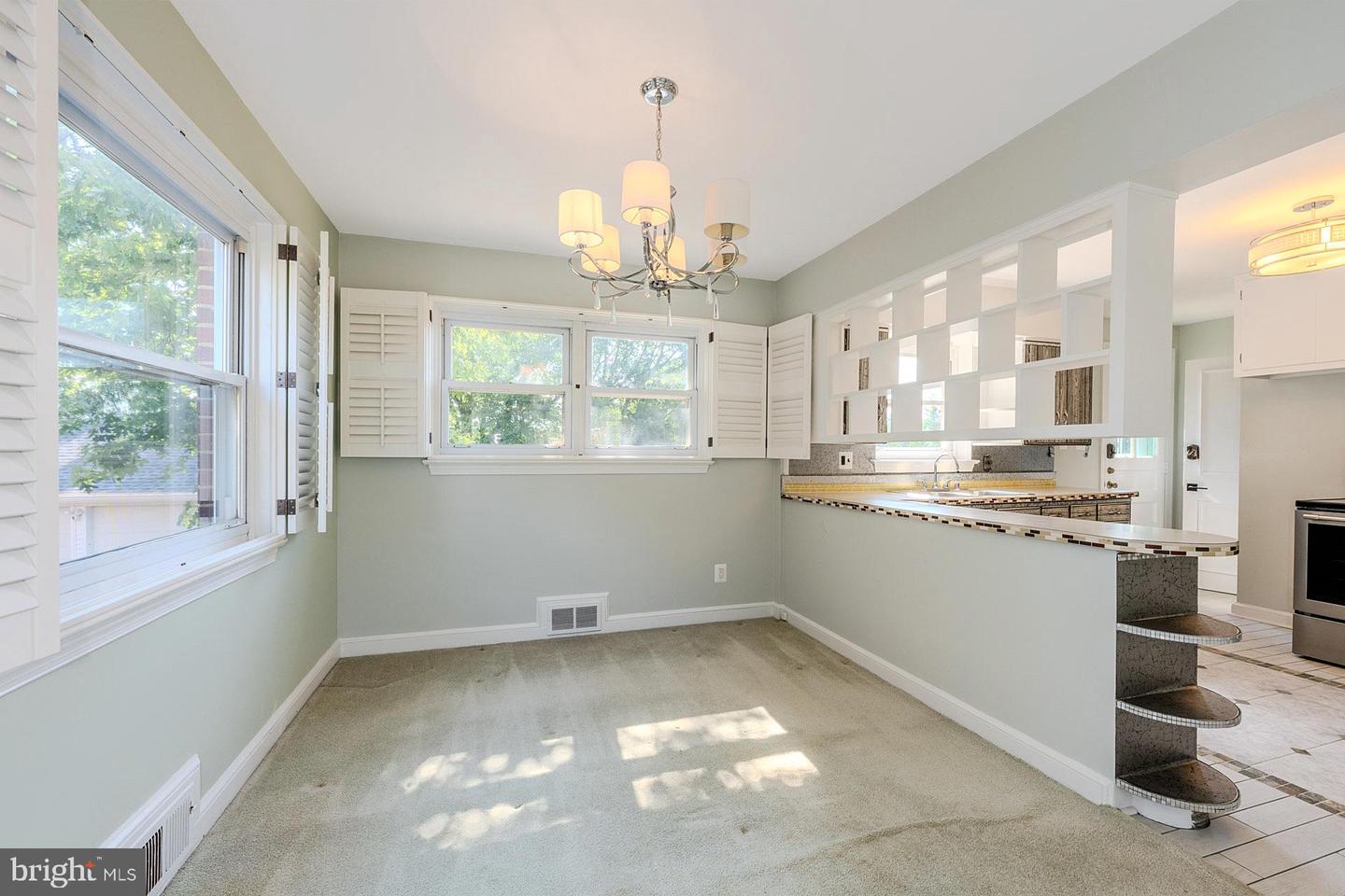 5915 CRAIG ST, SPRINGFIELD, Virginia 22150, 3 Bedrooms Bedrooms, ,2 BathroomsBathrooms,Residential,For sale,5915 CRAIG ST,VAFX2252280 MLS # VAFX2252280