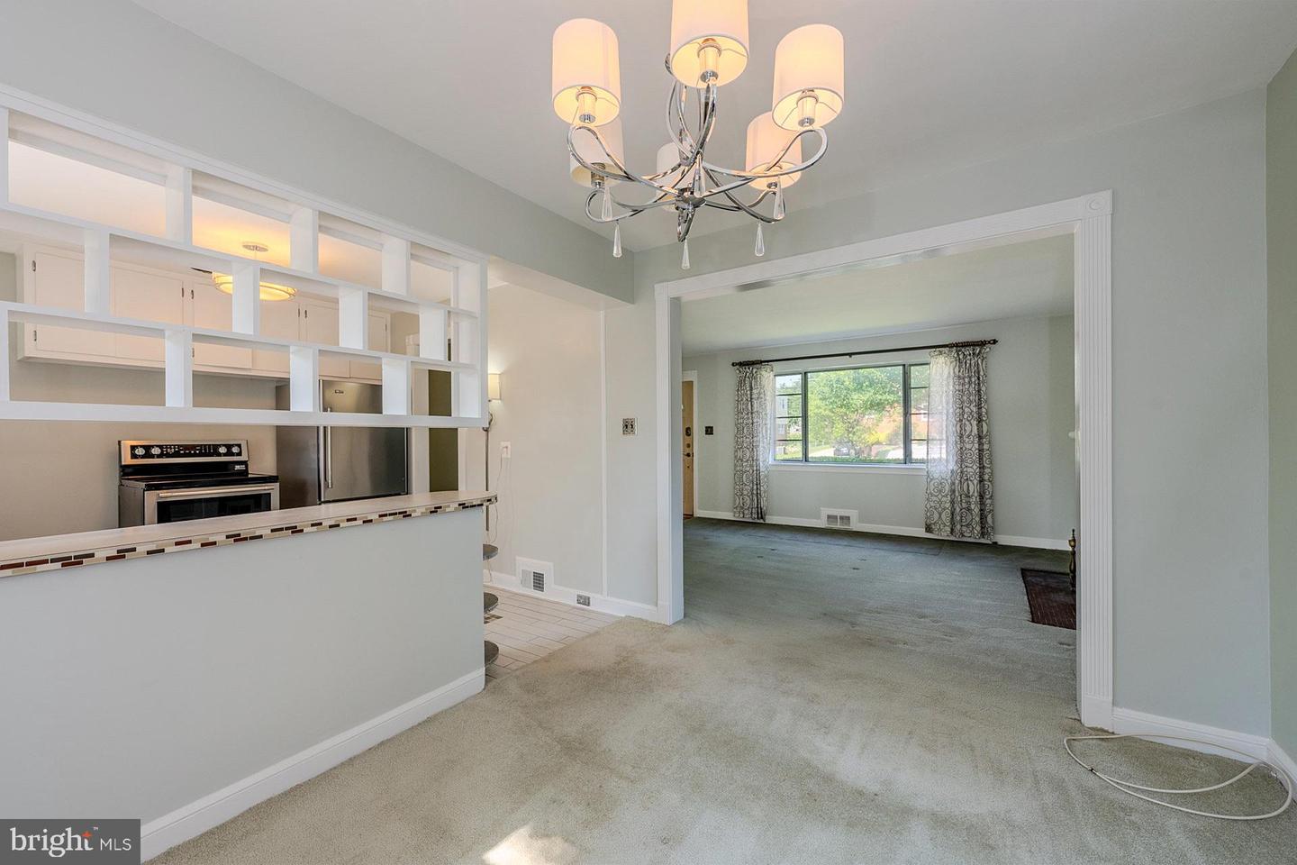 5915 CRAIG ST, SPRINGFIELD, Virginia 22150, 3 Bedrooms Bedrooms, ,2 BathroomsBathrooms,Residential,For sale,5915 CRAIG ST,VAFX2252280 MLS # VAFX2252280