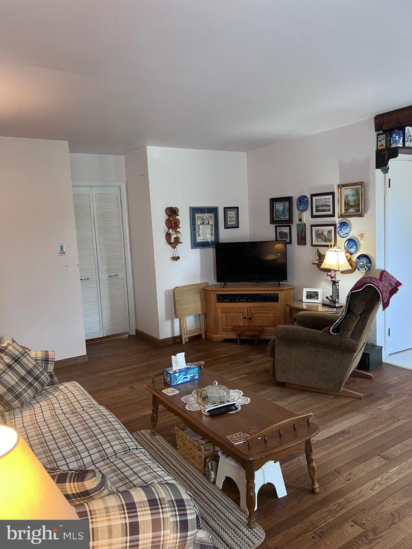 5377 COLT DR, BROAD RUN, Virginia 20137, 4 Bedrooms Bedrooms, ,2 BathroomsBathrooms,Residential,For sale,5377 COLT DR,VAFQ2017238 MLS # VAFQ2017238
