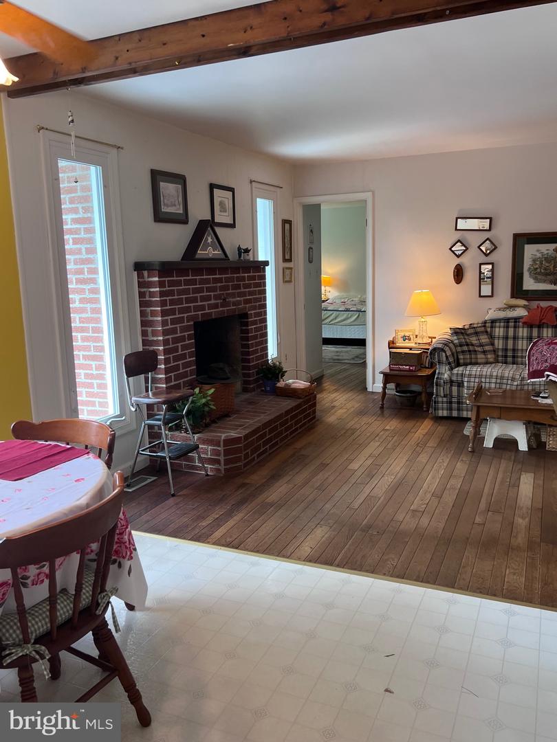 5377 COLT DR, BROAD RUN, Virginia 20137, 4 Bedrooms Bedrooms, ,2 BathroomsBathrooms,Residential,For sale,5377 COLT DR,VAFQ2017238 MLS # VAFQ2017238