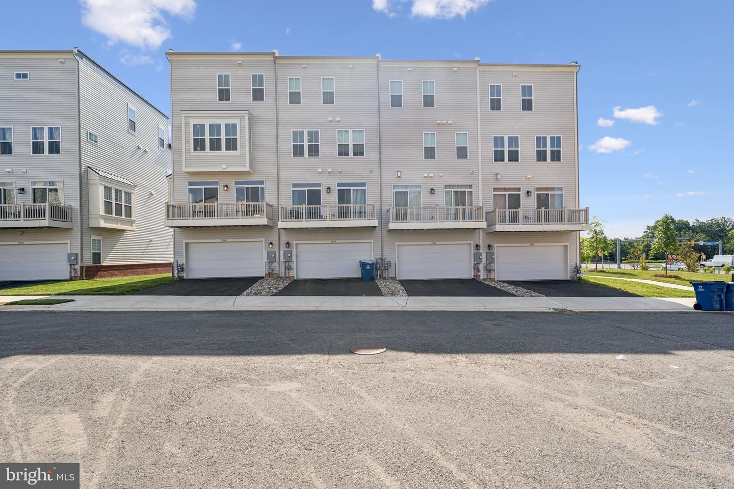 23162 HORSESHOE TRAIL SQ, ASHBURN, Virginia 20148, 4 Bedrooms Bedrooms, ,4 BathroomsBathrooms,Residential,For sale,23162 HORSESHOE TRAIL SQ,VALO2100938 MLS # VALO2100938