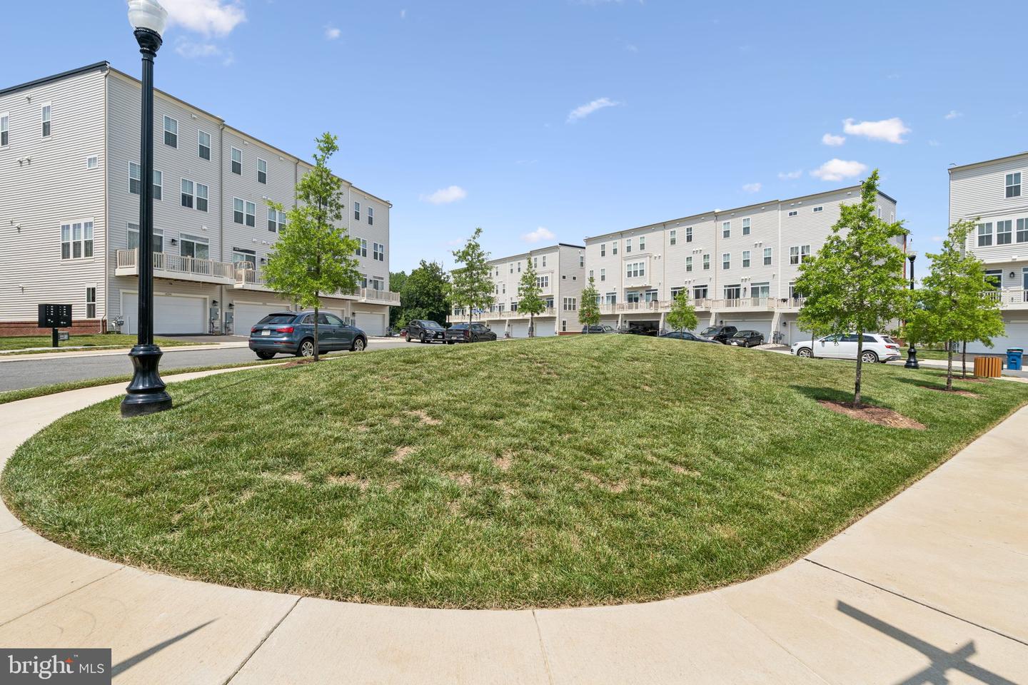 23162 HORSESHOE TRAIL SQ, ASHBURN, Virginia 20148, 4 Bedrooms Bedrooms, ,4 BathroomsBathrooms,Residential,For sale,23162 HORSESHOE TRAIL SQ,VALO2100938 MLS # VALO2100938
