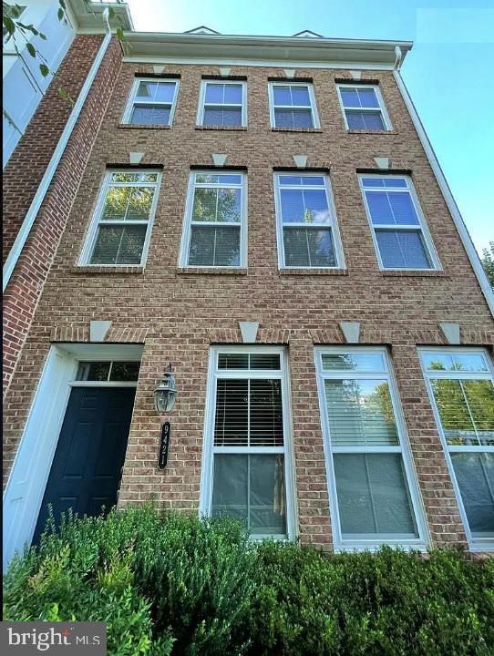 9421 CANONBURY SQ, FAIRFAX, Virginia 22031, 3 Bedrooms Bedrooms, ,3 BathroomsBathrooms,Residential,For sale,9421 CANONBURY SQ,VAFX2252876 MLS # VAFX2252876