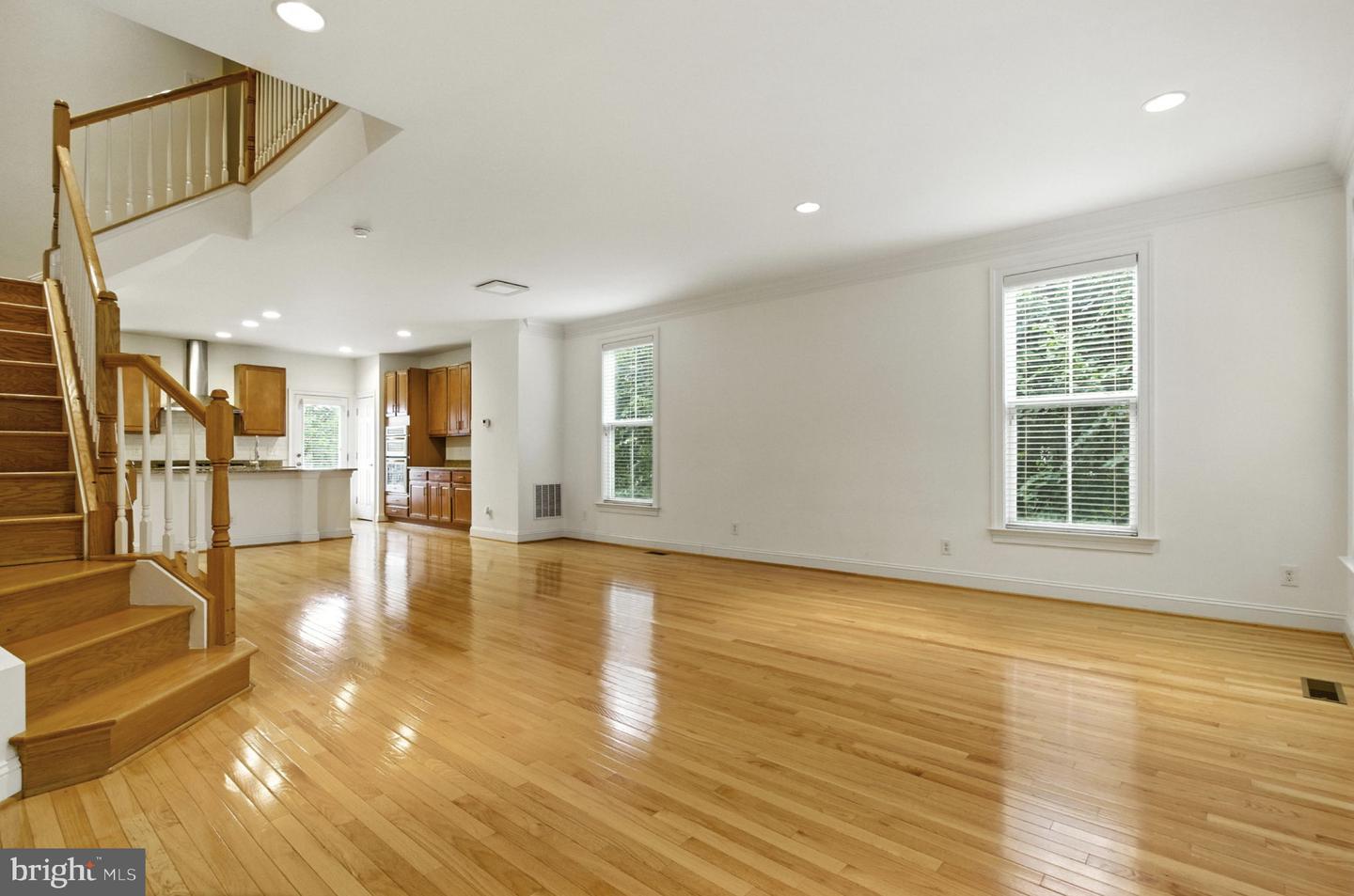 9421 CANONBURY SQ, FAIRFAX, Virginia 22031, 3 Bedrooms Bedrooms, ,3 BathroomsBathrooms,Residential,For sale,9421 CANONBURY SQ,VAFX2252876 MLS # VAFX2252876