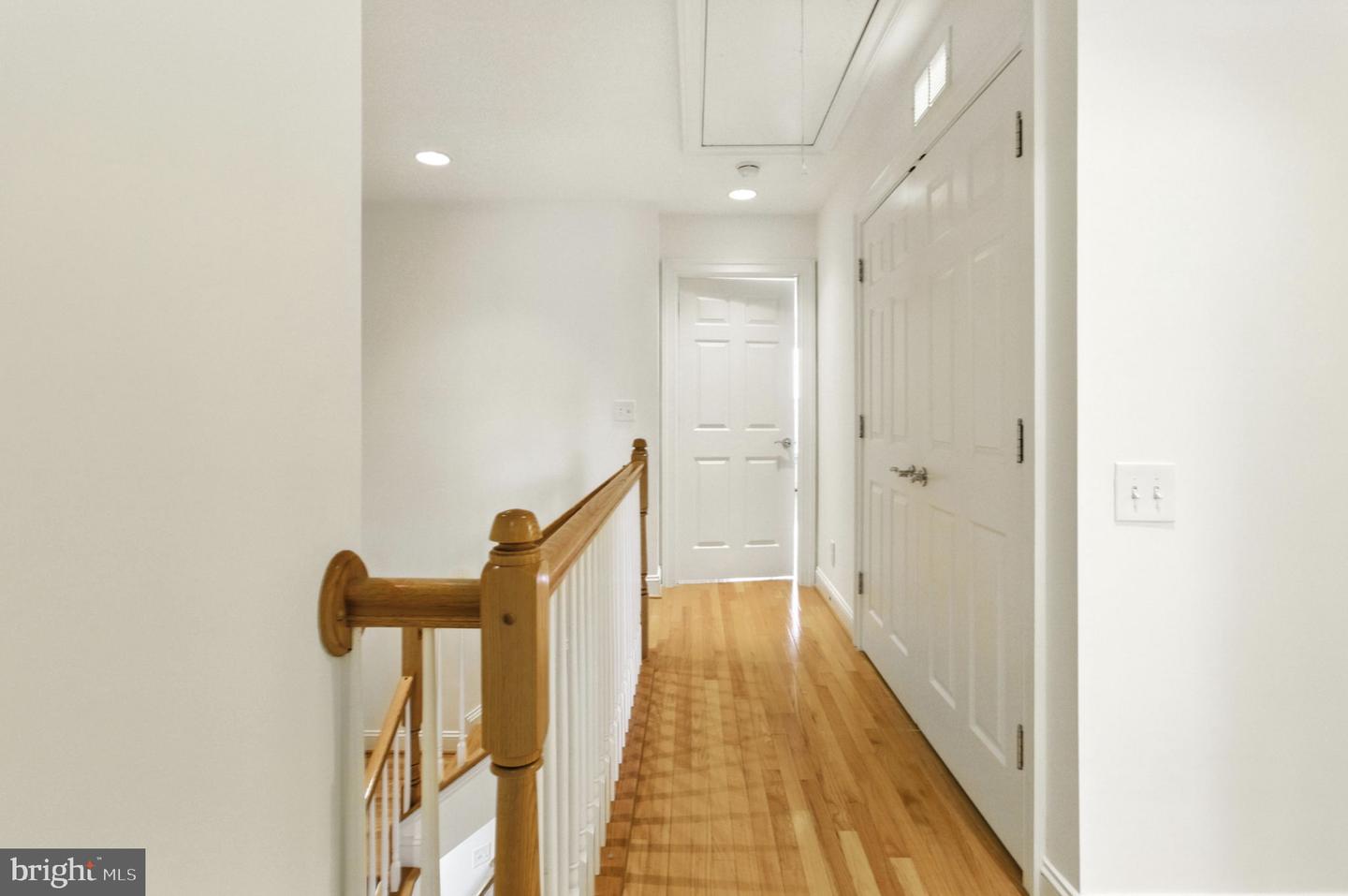 9421 CANONBURY SQ, FAIRFAX, Virginia 22031, 3 Bedrooms Bedrooms, ,3 BathroomsBathrooms,Residential,For sale,9421 CANONBURY SQ,VAFX2252876 MLS # VAFX2252876