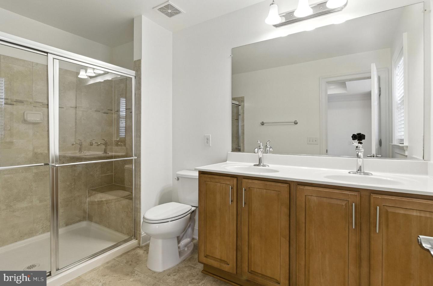 9421 CANONBURY SQ, FAIRFAX, Virginia 22031, 3 Bedrooms Bedrooms, ,3 BathroomsBathrooms,Residential,For sale,9421 CANONBURY SQ,VAFX2252876 MLS # VAFX2252876