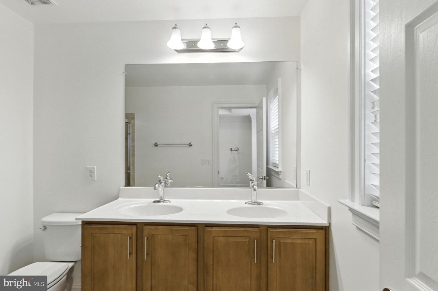 9421 CANONBURY SQ, FAIRFAX, Virginia 22031, 3 Bedrooms Bedrooms, ,3 BathroomsBathrooms,Residential,For sale,9421 CANONBURY SQ,VAFX2252876 MLS # VAFX2252876