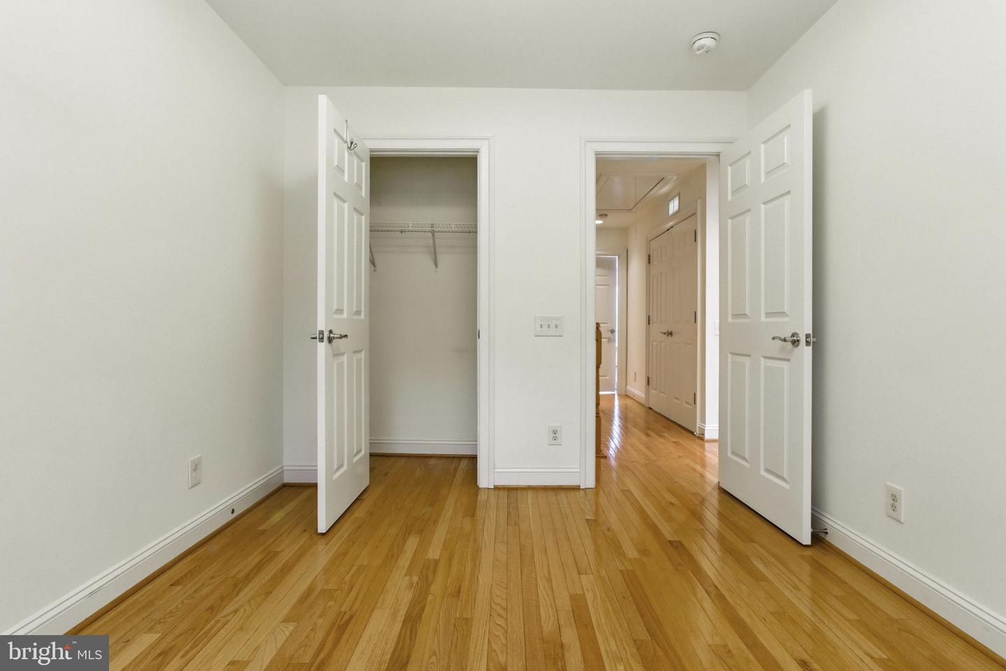 9421 CANONBURY SQ, FAIRFAX, Virginia 22031, 3 Bedrooms Bedrooms, ,3 BathroomsBathrooms,Residential,For sale,9421 CANONBURY SQ,VAFX2252876 MLS # VAFX2252876