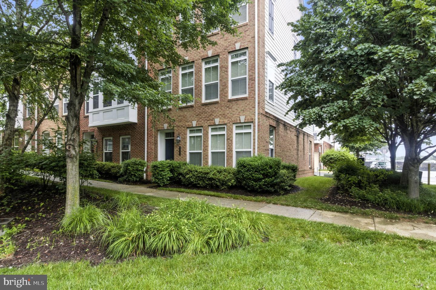 9421 CANONBURY SQ, FAIRFAX, Virginia 22031, 3 Bedrooms Bedrooms, ,3 BathroomsBathrooms,Residential,For sale,9421 CANONBURY SQ,VAFX2252876 MLS # VAFX2252876