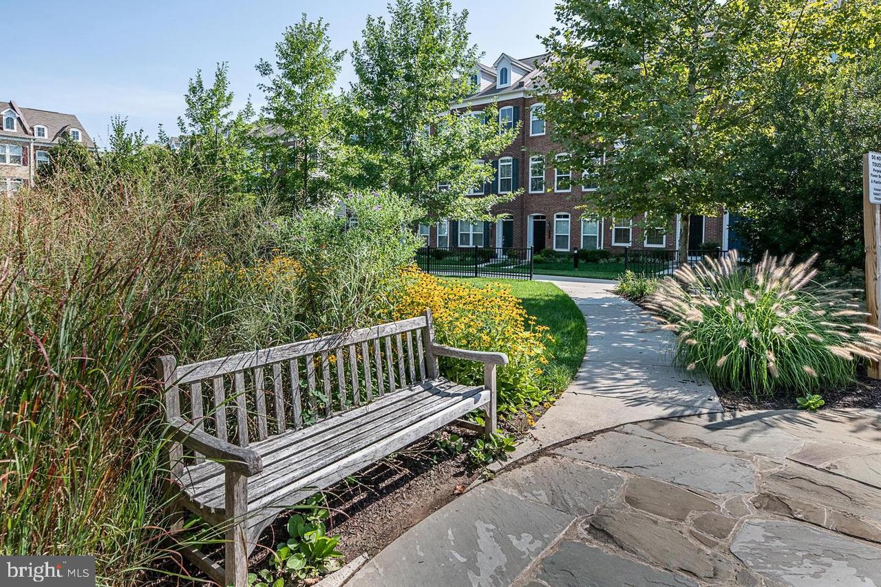 9421 CANONBURY SQ, FAIRFAX, Virginia 22031, 3 Bedrooms Bedrooms, ,3 BathroomsBathrooms,Residential,For sale,9421 CANONBURY SQ,VAFX2252876 MLS # VAFX2252876
