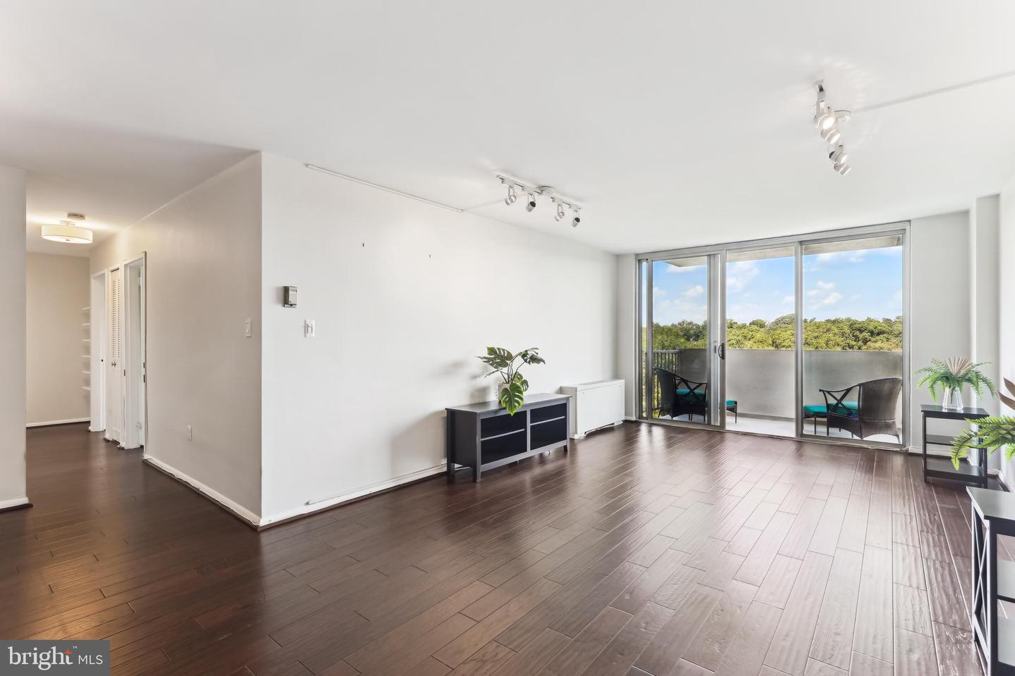 2939 VAN NESS ST NW #1006, WASHINGTON, District Of Columbia 20008, 2 Bedrooms Bedrooms, ,2 BathroomsBathrooms,Residential,For sale,2939 VAN NESS ST NW #1006,DCDC2208718 MLS # DCDC2208718