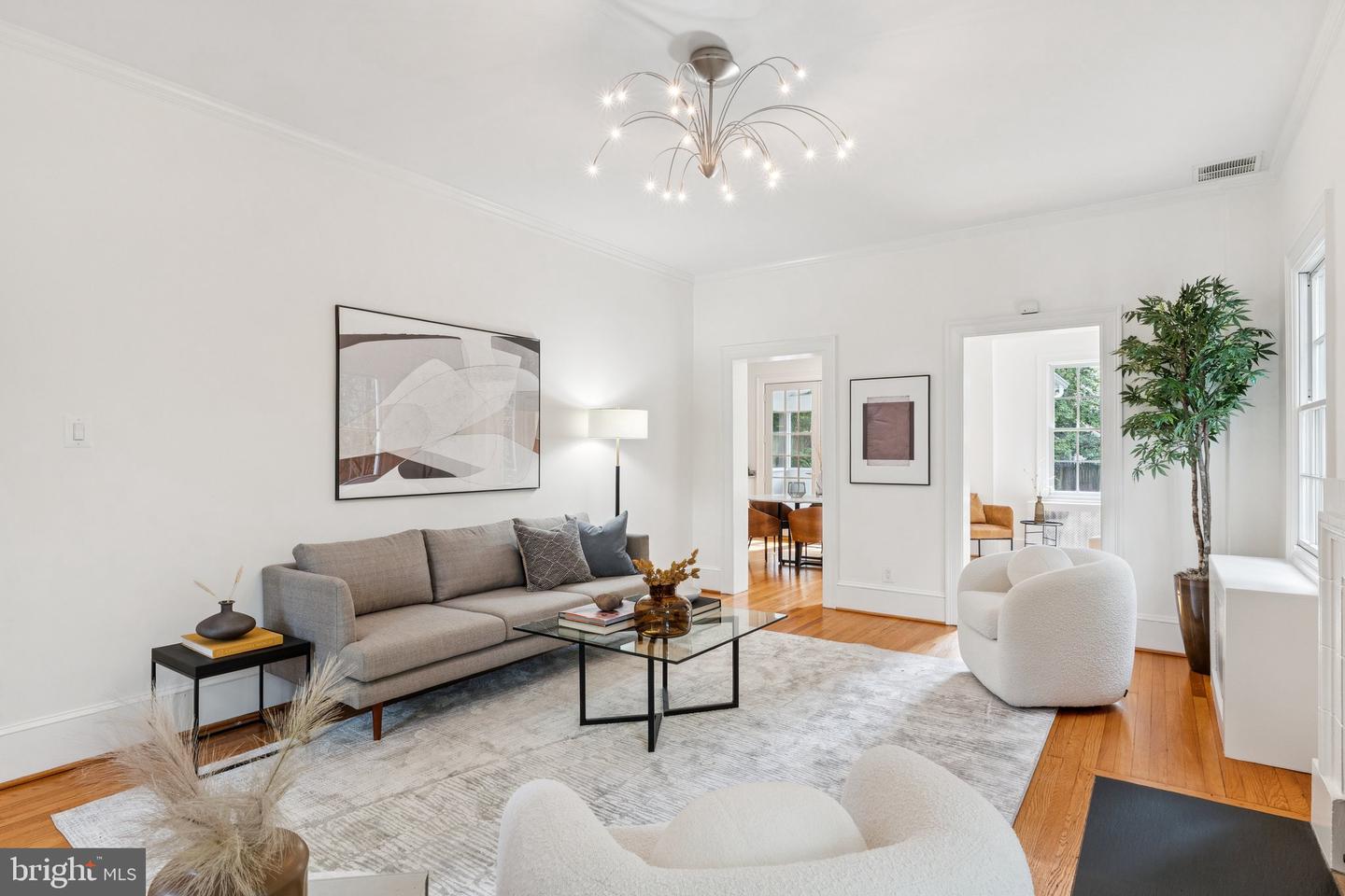 3518 35TH ST NW, WASHINGTON, District Of Columbia 20016, 3 Bedrooms Bedrooms, ,3 BathroomsBathrooms,Residential,For sale,3518 35TH ST NW,DCDC2208788 MLS # DCDC2208788