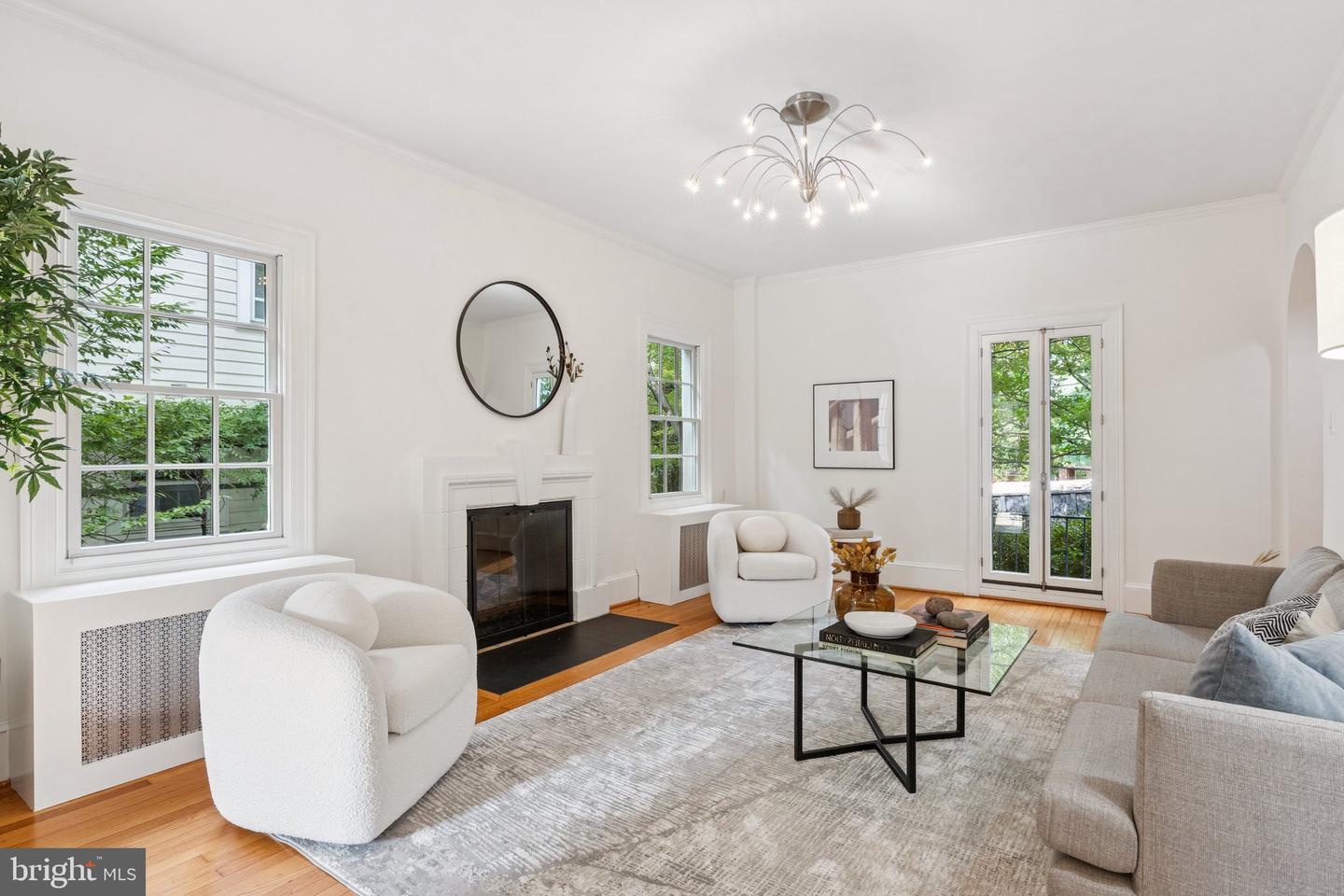 3518 35TH ST NW, WASHINGTON, District Of Columbia 20016, 3 Bedrooms Bedrooms, ,3 BathroomsBathrooms,Residential,For sale,3518 35TH ST NW,DCDC2208788 MLS # DCDC2208788