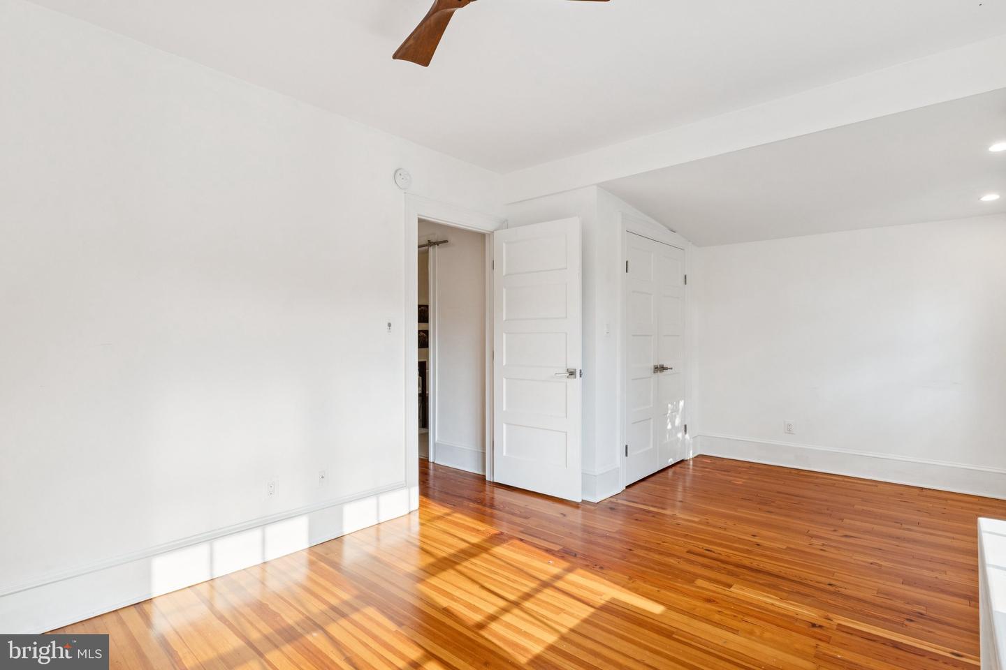 3518 35TH ST NW, WASHINGTON, District Of Columbia 20016, 3 Bedrooms Bedrooms, ,3 BathroomsBathrooms,Residential,For sale,3518 35TH ST NW,DCDC2208788 MLS # DCDC2208788