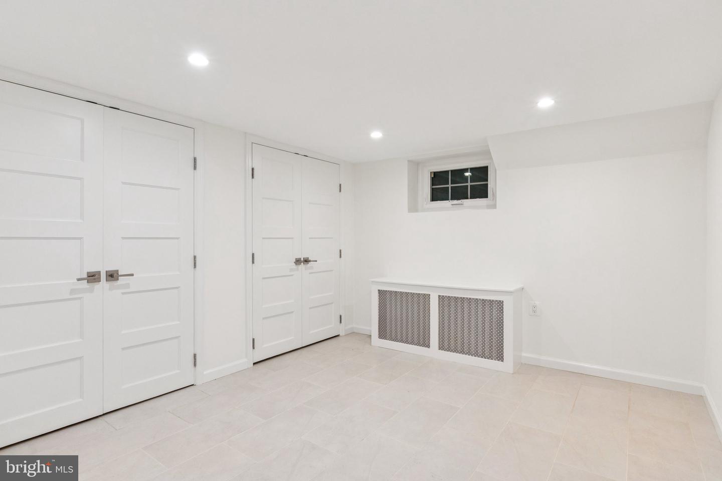 3518 35TH ST NW, WASHINGTON, District Of Columbia 20016, 3 Bedrooms Bedrooms, ,3 BathroomsBathrooms,Residential,For sale,3518 35TH ST NW,DCDC2208788 MLS # DCDC2208788