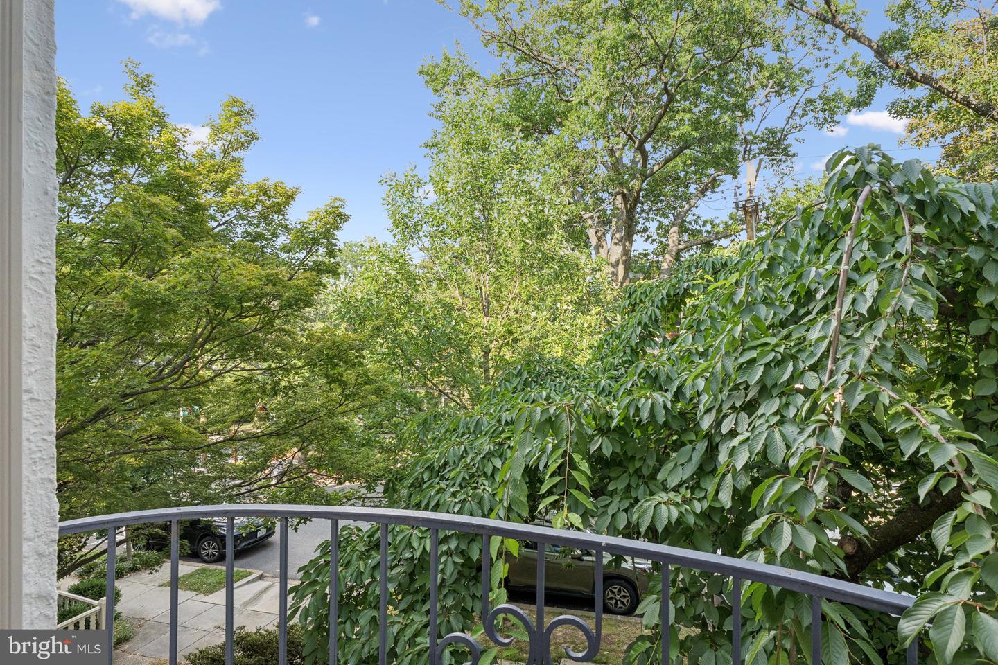 3518 35TH ST NW, WASHINGTON, District Of Columbia 20016, 3 Bedrooms Bedrooms, ,3 BathroomsBathrooms,Residential,For sale,3518 35TH ST NW,DCDC2208788 MLS # DCDC2208788