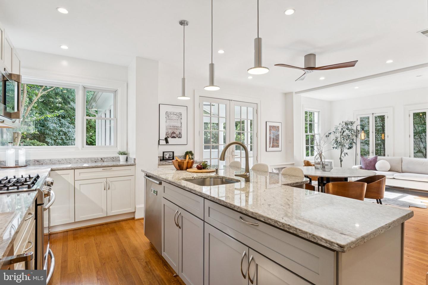 3518 35TH ST NW, WASHINGTON, District Of Columbia 20016, 3 Bedrooms Bedrooms, ,3 BathroomsBathrooms,Residential,For sale,3518 35TH ST NW,DCDC2208788 MLS # DCDC2208788