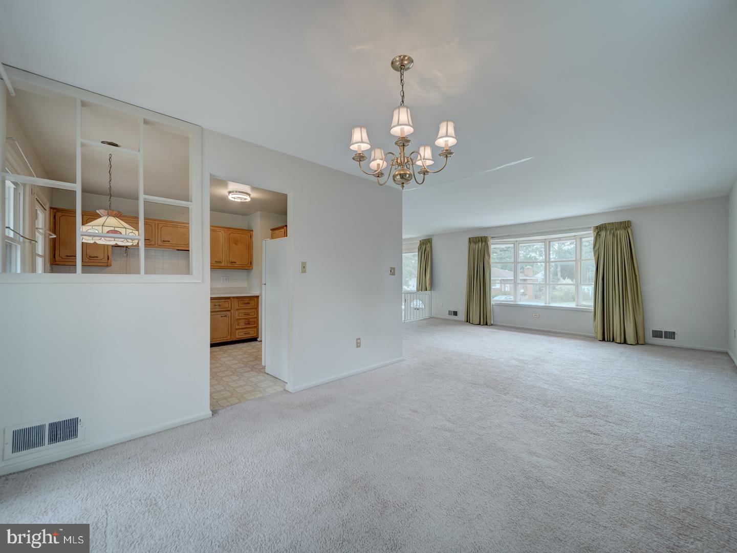 10928 WARWICK AVE, FAIRFAX, Virginia 22030, 4 Bedrooms Bedrooms, ,3 BathroomsBathrooms,Residential,For sale,10928 WARWICK AVE,VAFC2006568 MLS # VAFC2006568