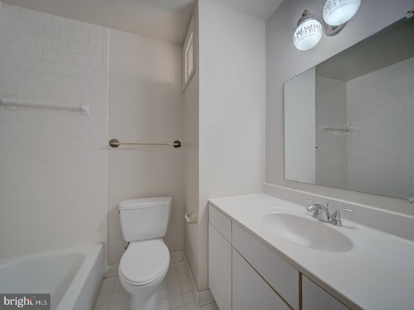 10928 WARWICK AVE, FAIRFAX, Virginia 22030, 4 Bedrooms Bedrooms, ,3 BathroomsBathrooms,Residential,For sale,10928 WARWICK AVE,VAFC2006568 MLS # VAFC2006568