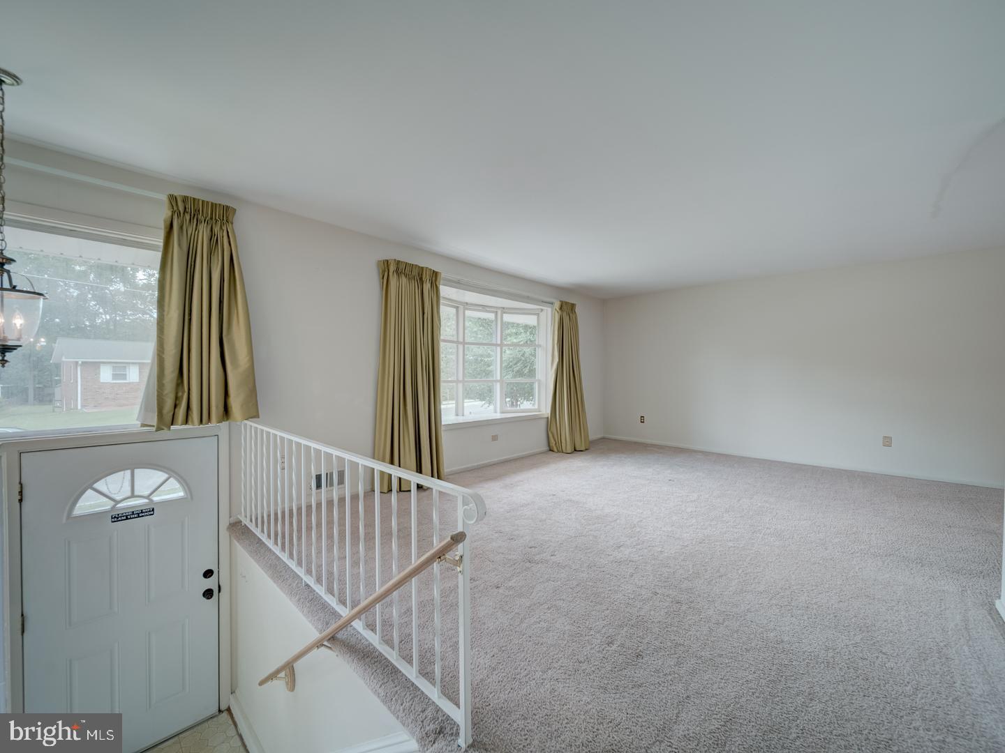 10928 WARWICK AVE, FAIRFAX, Virginia 22030, 4 Bedrooms Bedrooms, ,3 BathroomsBathrooms,Residential,For sale,10928 WARWICK AVE,VAFC2006568 MLS # VAFC2006568