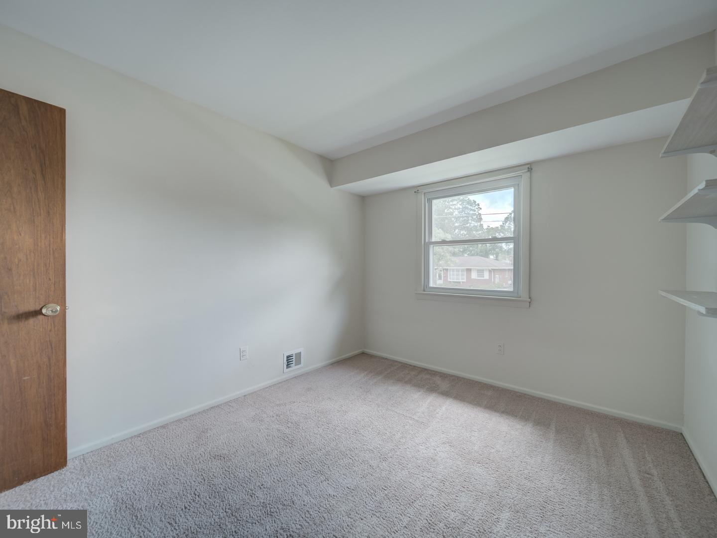 10928 WARWICK AVE, FAIRFAX, Virginia 22030, 4 Bedrooms Bedrooms, ,3 BathroomsBathrooms,Residential,For sale,10928 WARWICK AVE,VAFC2006568 MLS # VAFC2006568