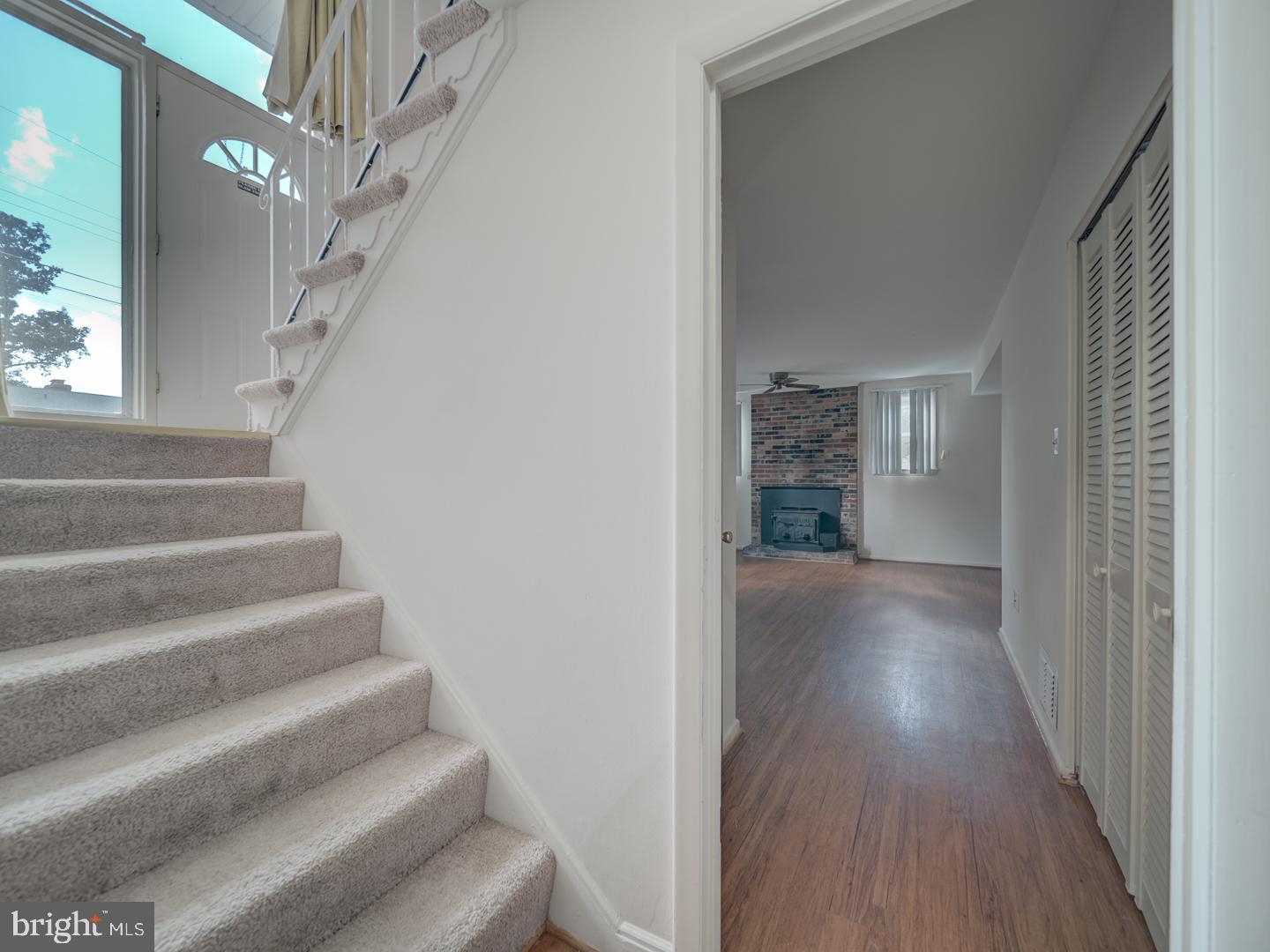 10928 WARWICK AVE, FAIRFAX, Virginia 22030, 4 Bedrooms Bedrooms, ,3 BathroomsBathrooms,Residential,For sale,10928 WARWICK AVE,VAFC2006568 MLS # VAFC2006568