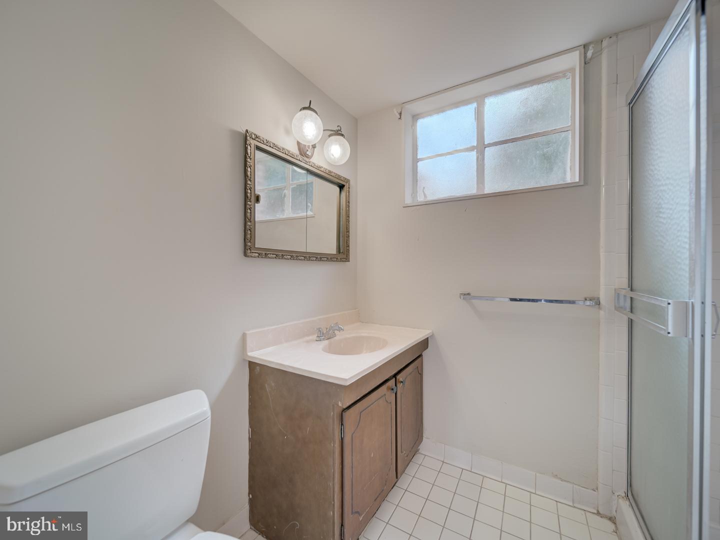 10928 WARWICK AVE, FAIRFAX, Virginia 22030, 4 Bedrooms Bedrooms, ,3 BathroomsBathrooms,Residential,For sale,10928 WARWICK AVE,VAFC2006568 MLS # VAFC2006568