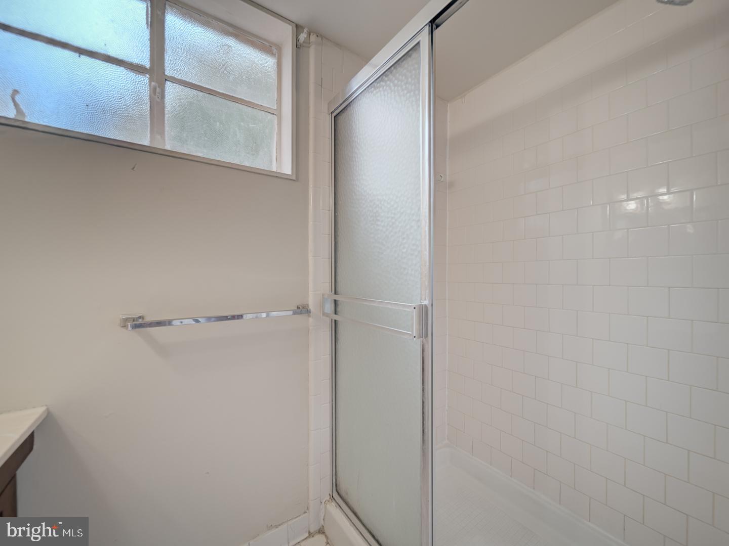 10928 WARWICK AVE, FAIRFAX, Virginia 22030, 4 Bedrooms Bedrooms, ,3 BathroomsBathrooms,Residential,For sale,10928 WARWICK AVE,VAFC2006568 MLS # VAFC2006568