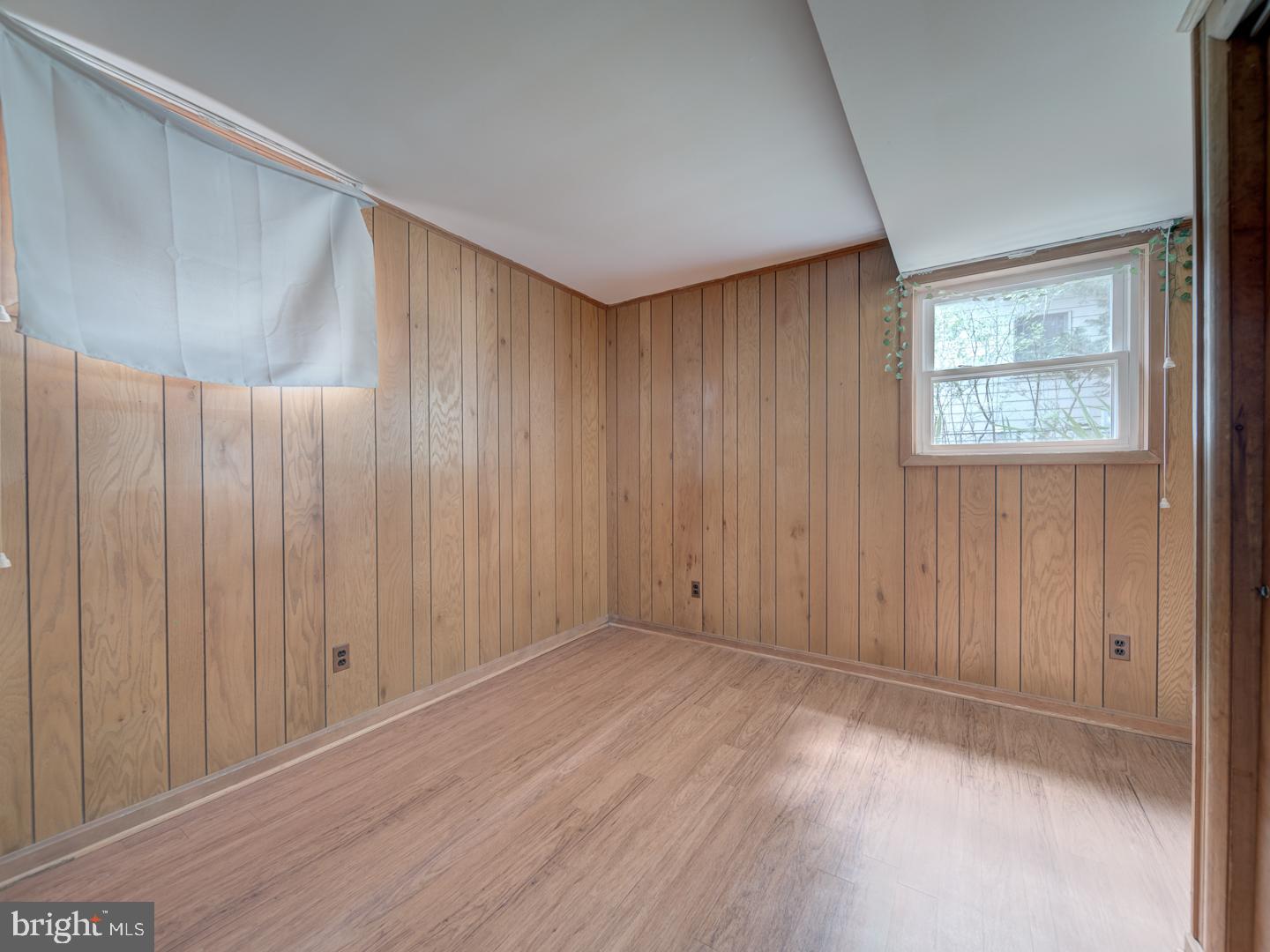 10928 WARWICK AVE, FAIRFAX, Virginia 22030, 4 Bedrooms Bedrooms, ,3 BathroomsBathrooms,Residential,For sale,10928 WARWICK AVE,VAFC2006568 MLS # VAFC2006568