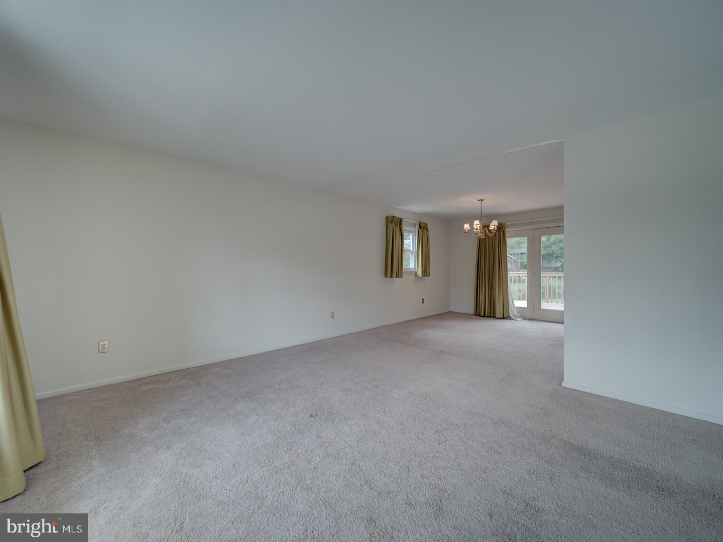 10928 WARWICK AVE, FAIRFAX, Virginia 22030, 4 Bedrooms Bedrooms, ,3 BathroomsBathrooms,Residential,For sale,10928 WARWICK AVE,VAFC2006568 MLS # VAFC2006568