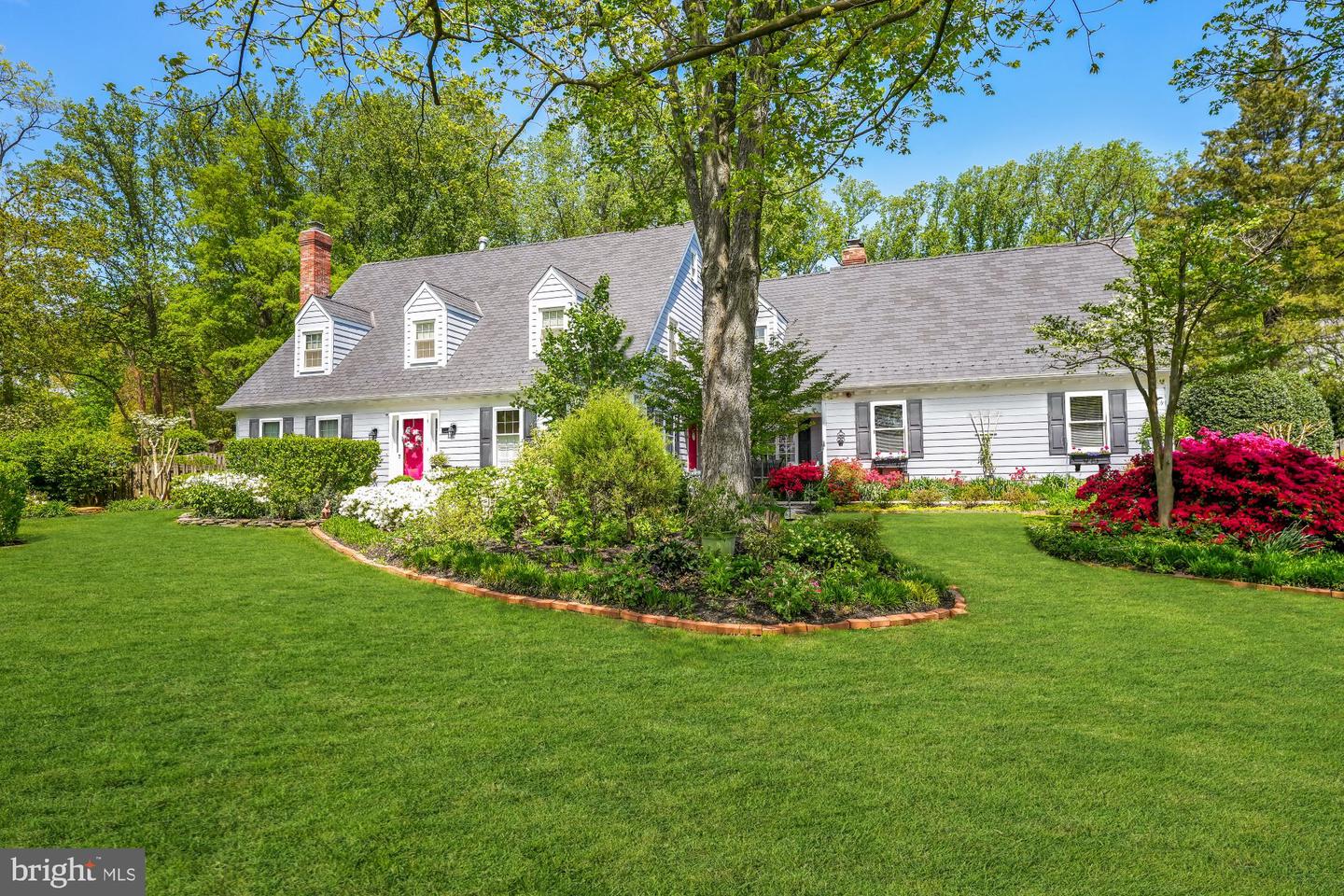 7112 HOLYROOD DR, MCLEAN, Virginia 22101, 5 Bedrooms Bedrooms, ,5 BathroomsBathrooms,Residential,For sale,7112 HOLYROOD DR,VAFX2253390 MLS # VAFX2253390