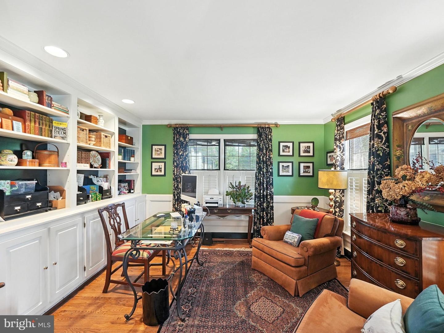 7112 HOLYROOD DR, MCLEAN, Virginia 22101, 5 Bedrooms Bedrooms, ,5 BathroomsBathrooms,Residential,For sale,7112 HOLYROOD DR,VAFX2253390 MLS # VAFX2253390
