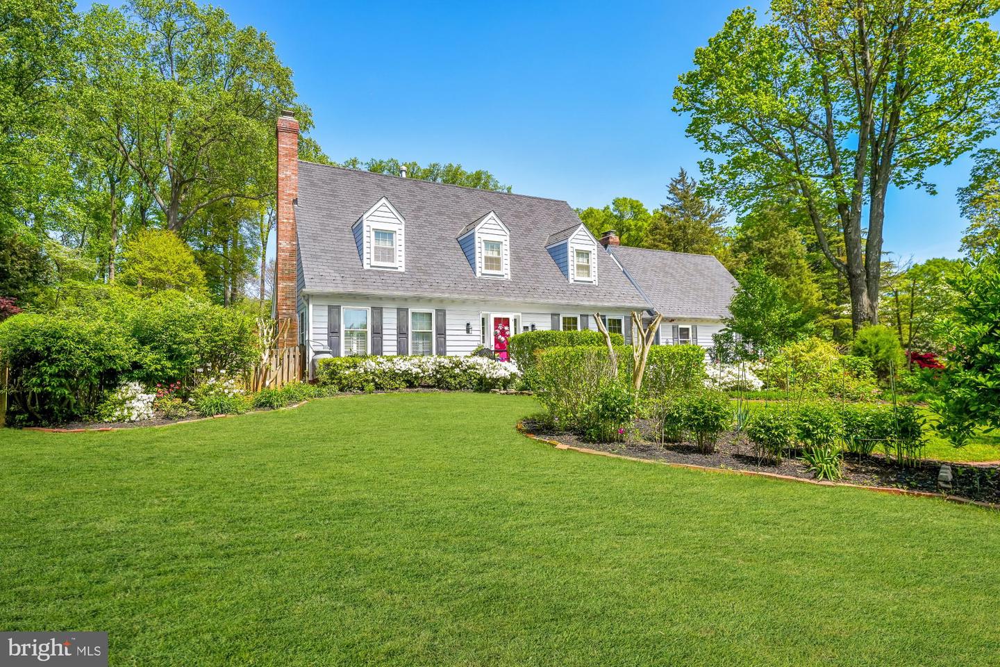 7112 HOLYROOD DR, MCLEAN, Virginia 22101, 5 Bedrooms Bedrooms, ,5 BathroomsBathrooms,Residential,For sale,7112 HOLYROOD DR,VAFX2253390 MLS # VAFX2253390