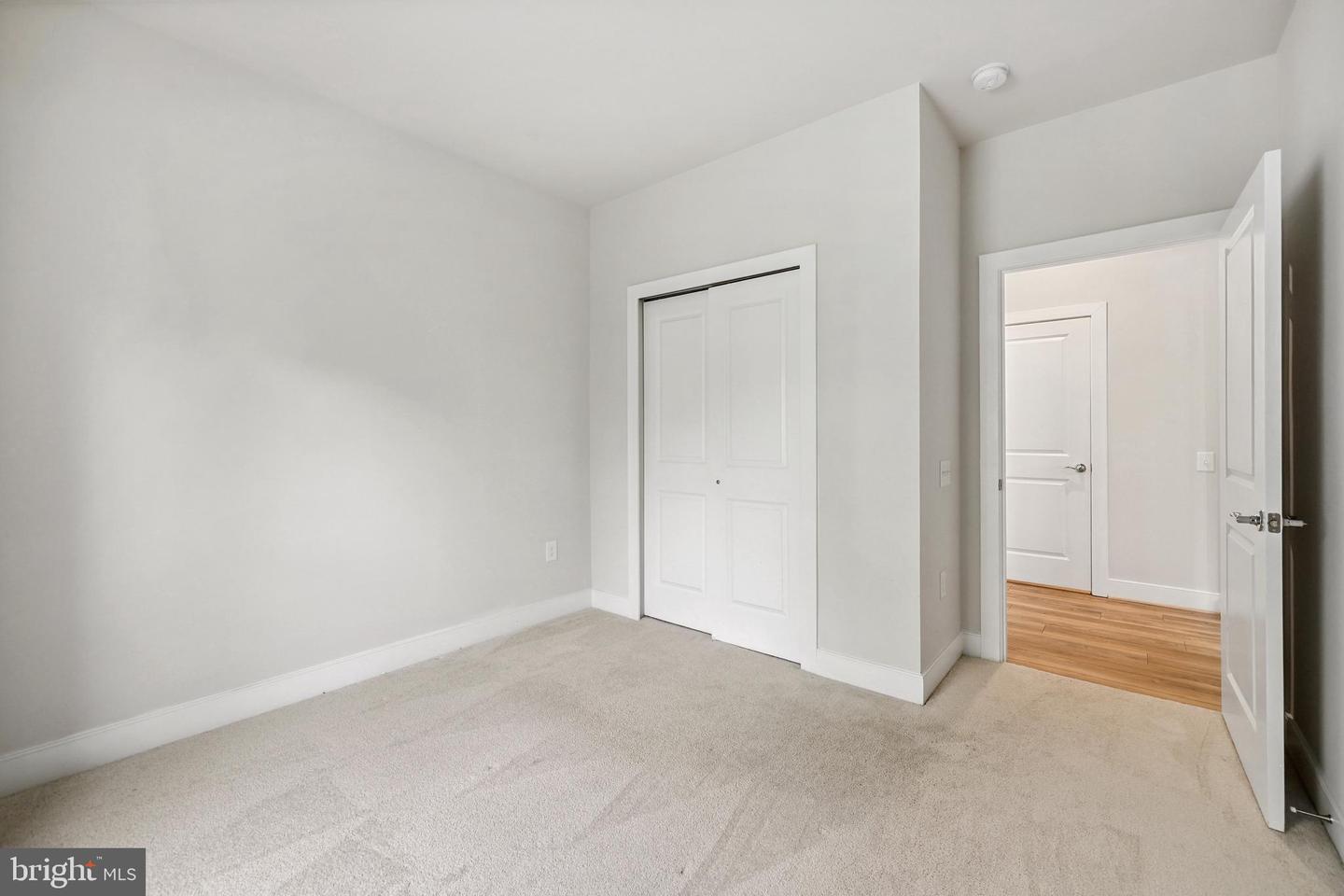 2040 SILVER SYCAMORE LN, DUMFRIES, Virginia 22026, 6 Bedrooms Bedrooms, ,5 BathroomsBathrooms,Residential,For sale,2040 SILVER SYCAMORE LN,VAPW2098572 MLS # VAPW2098572