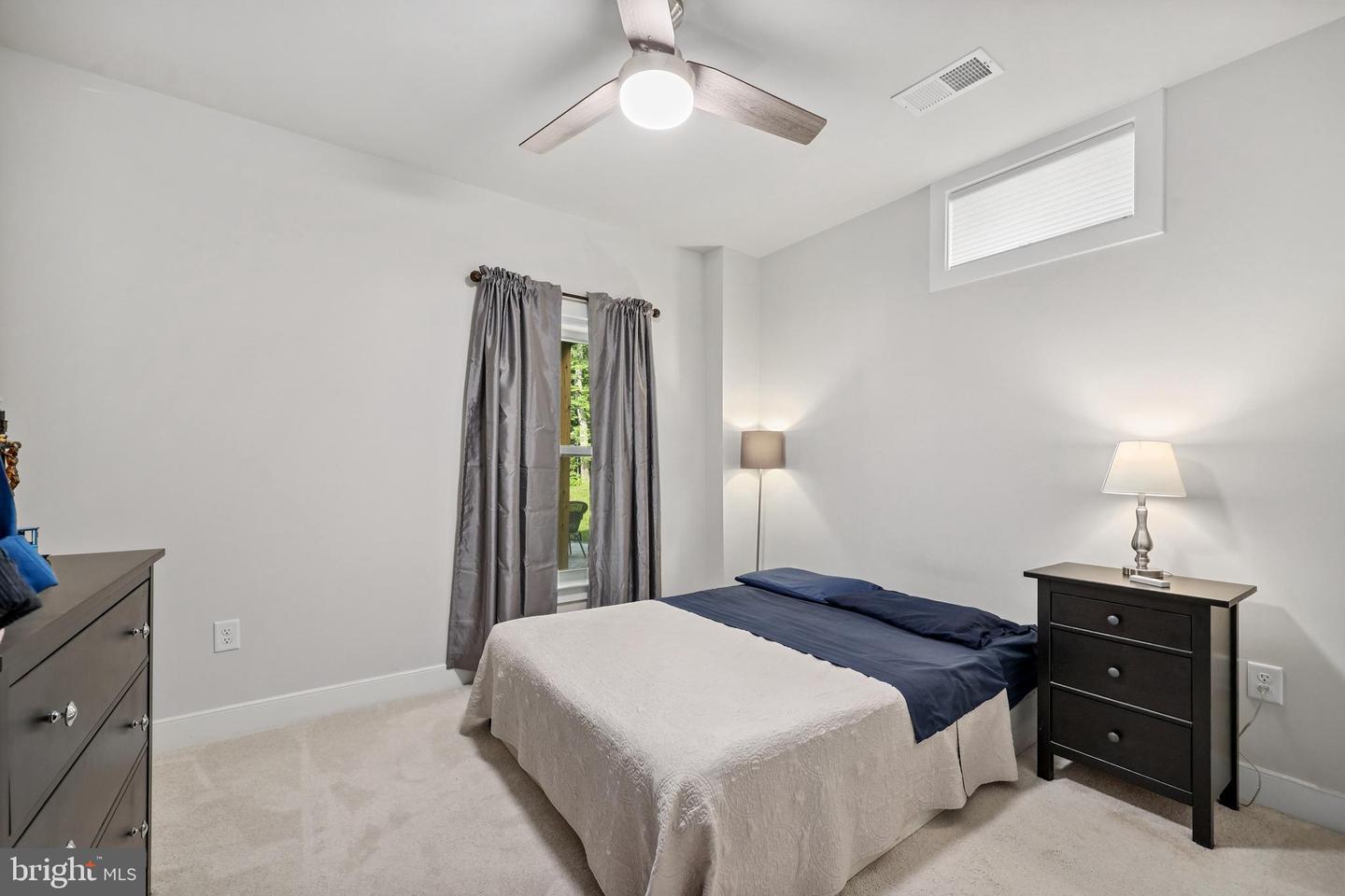 2040 SILVER SYCAMORE LN, DUMFRIES, Virginia 22026, 6 Bedrooms Bedrooms, ,5 BathroomsBathrooms,Residential,For sale,2040 SILVER SYCAMORE LN,VAPW2098572 MLS # VAPW2098572