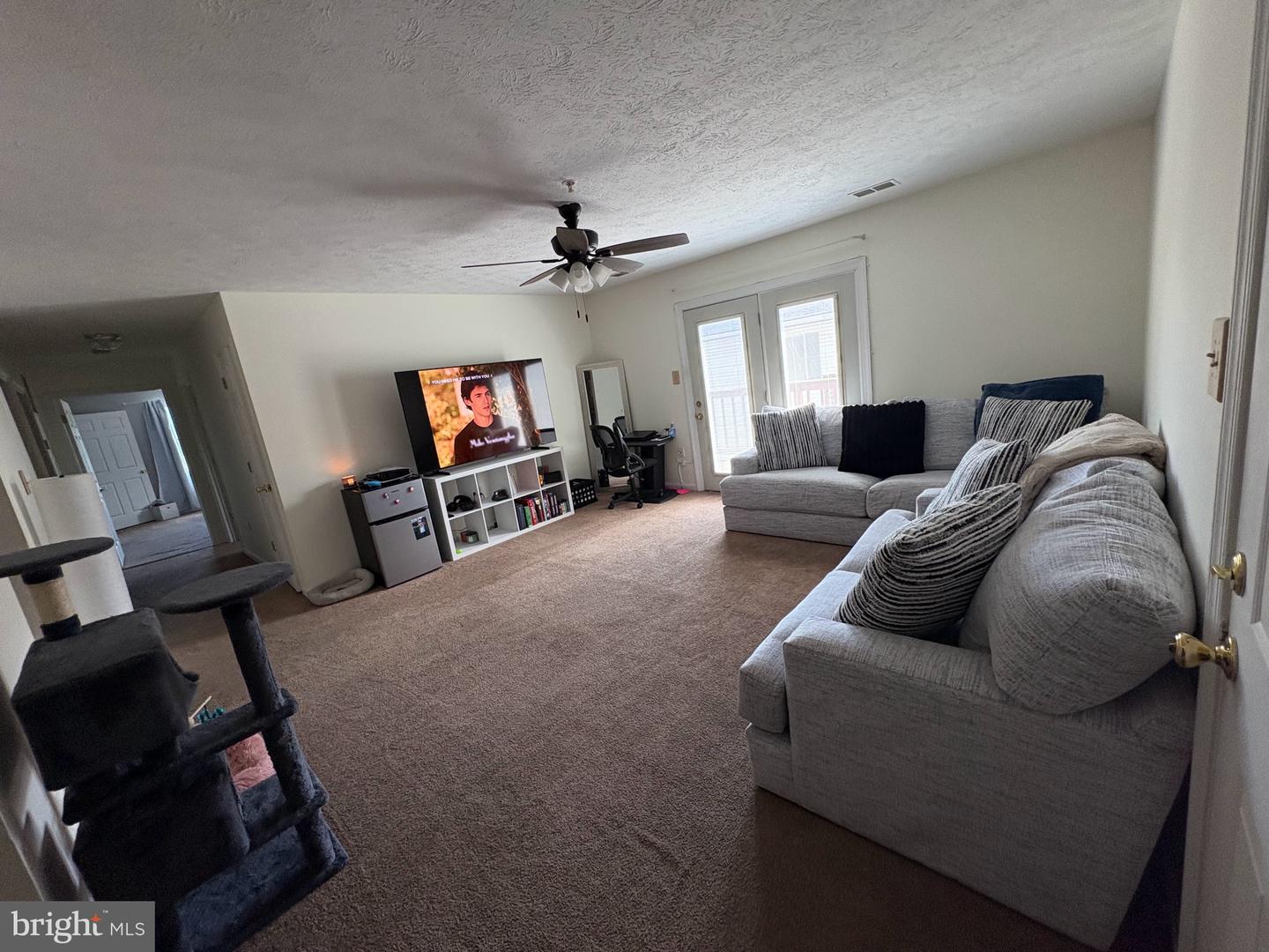 1282-A10 OX RD, WOODSTOCK, Virginia 22664, 2 Bedrooms Bedrooms, ,2 BathroomsBathrooms,Residential,For sale,1282-A10 OX RD,VASH2011914 MLS # VASH2011914